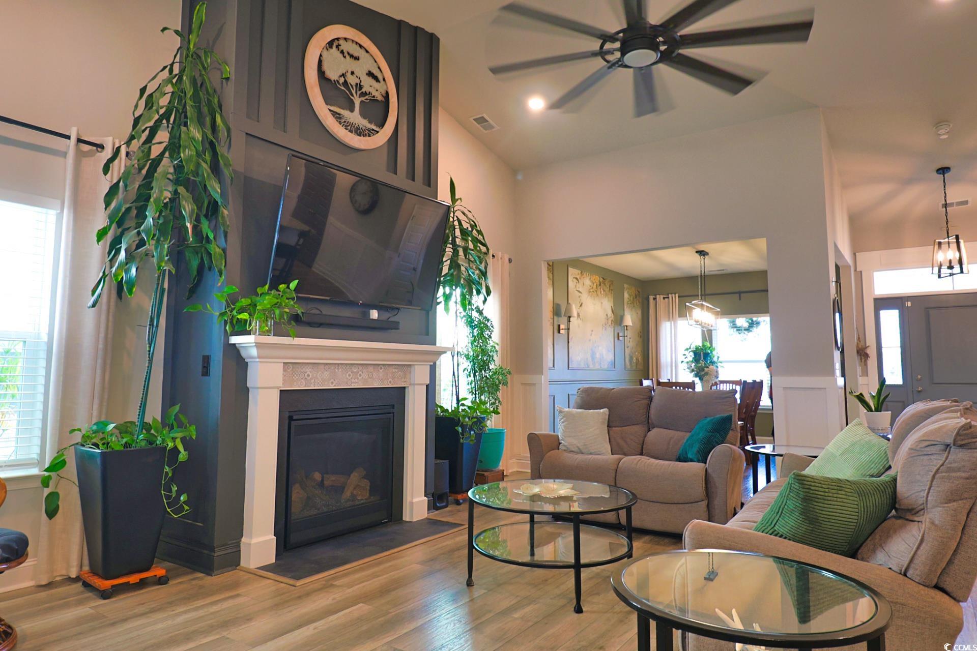 3312 Piney Woods Way