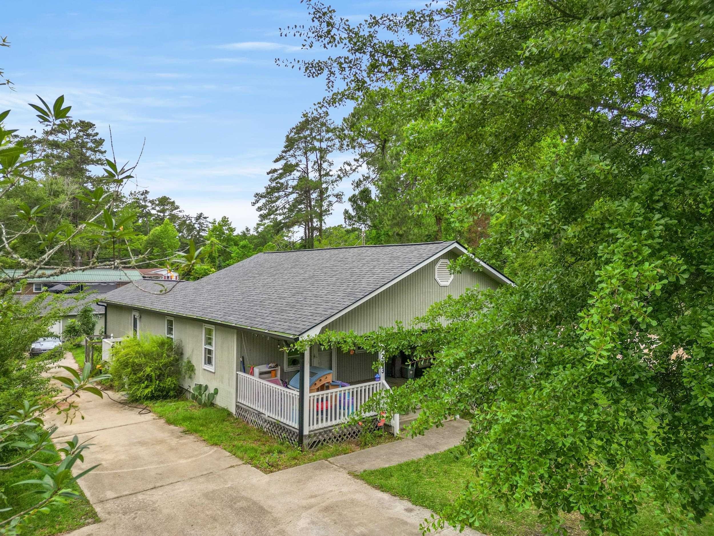 1263 Park Hill Dr.