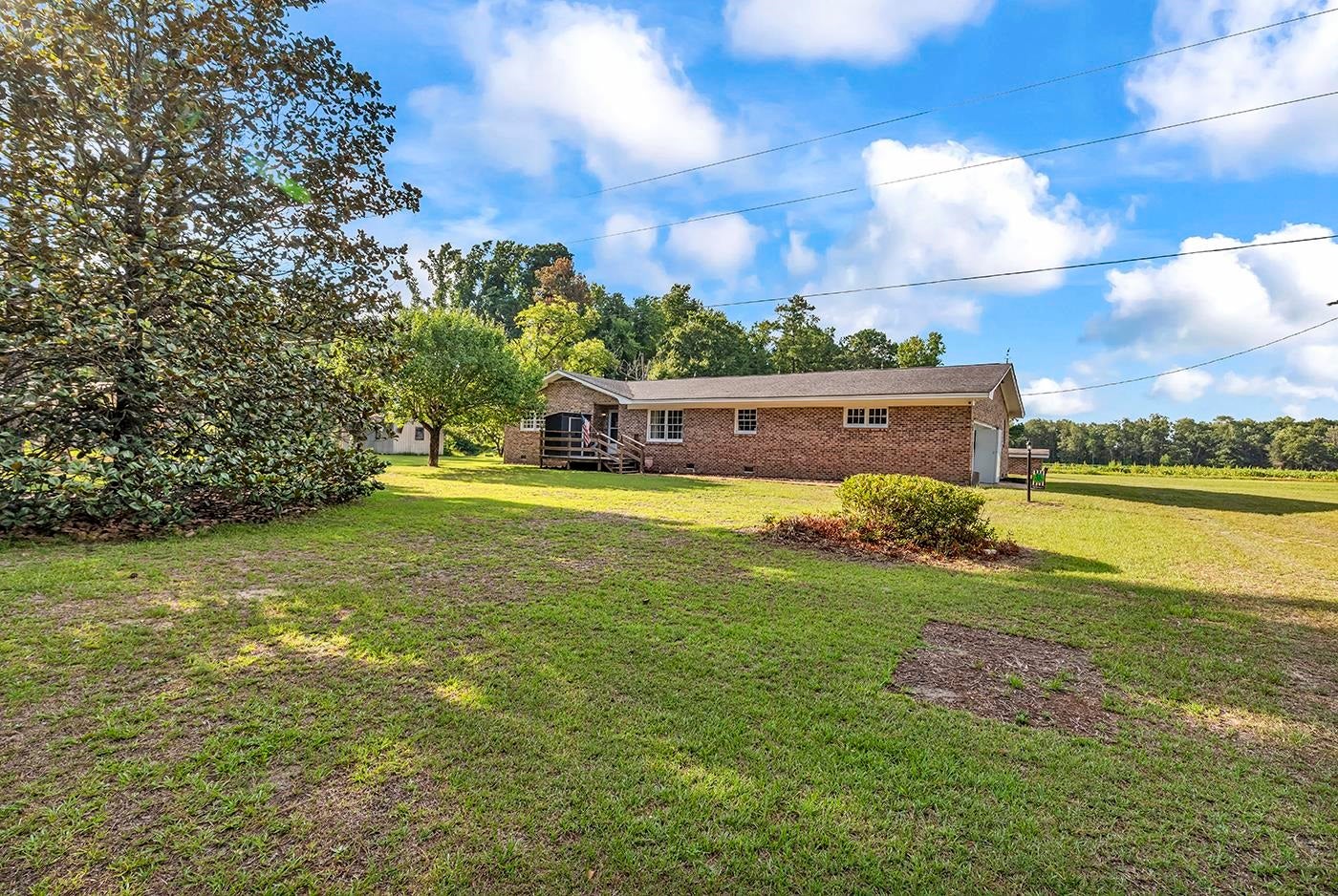 2153 Grainger Rd.