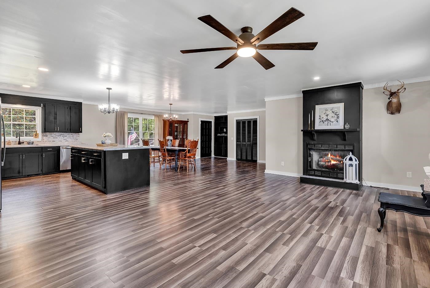 2153 Grainger Rd.