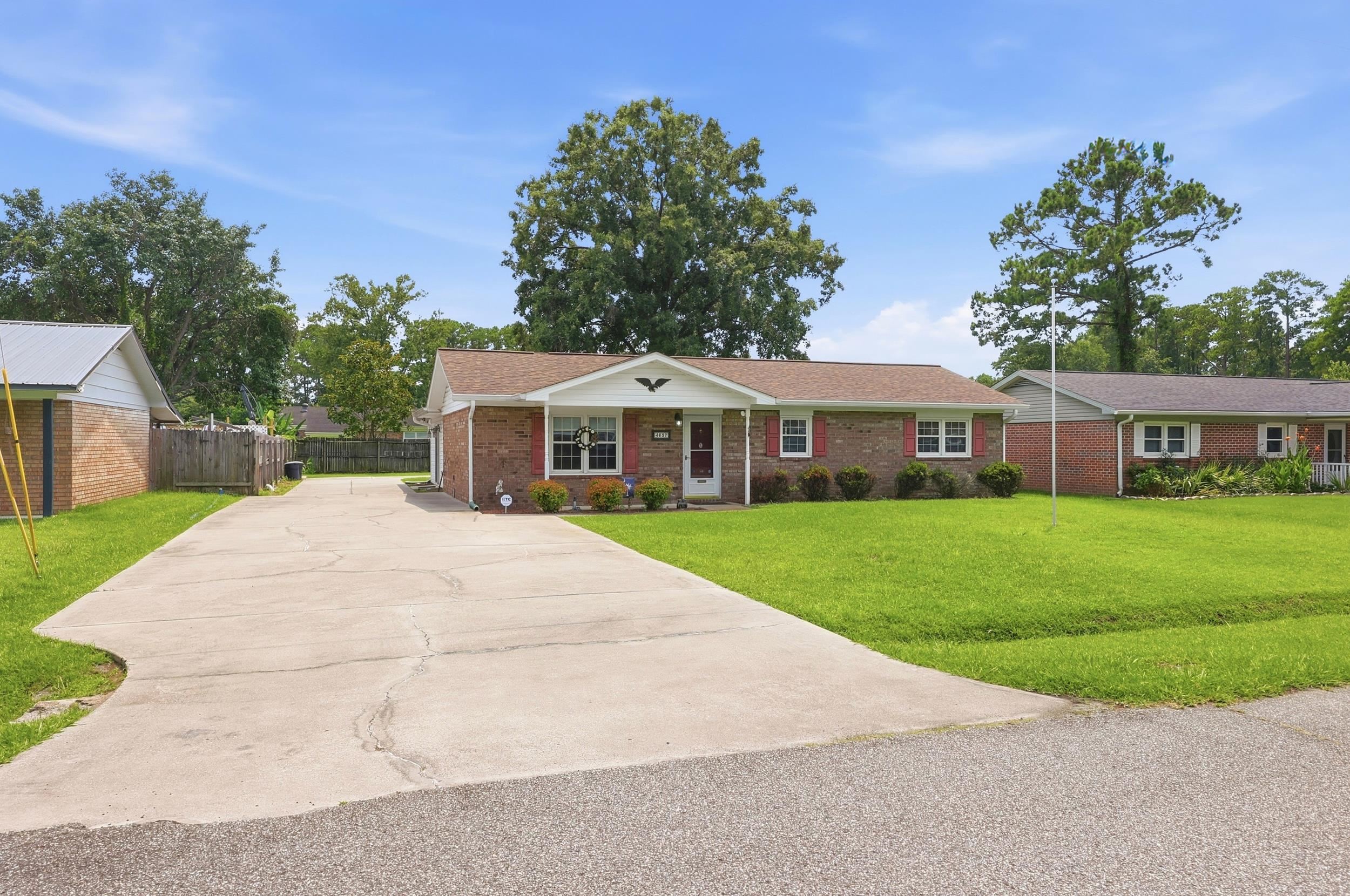 4637 Teakwood Dr.