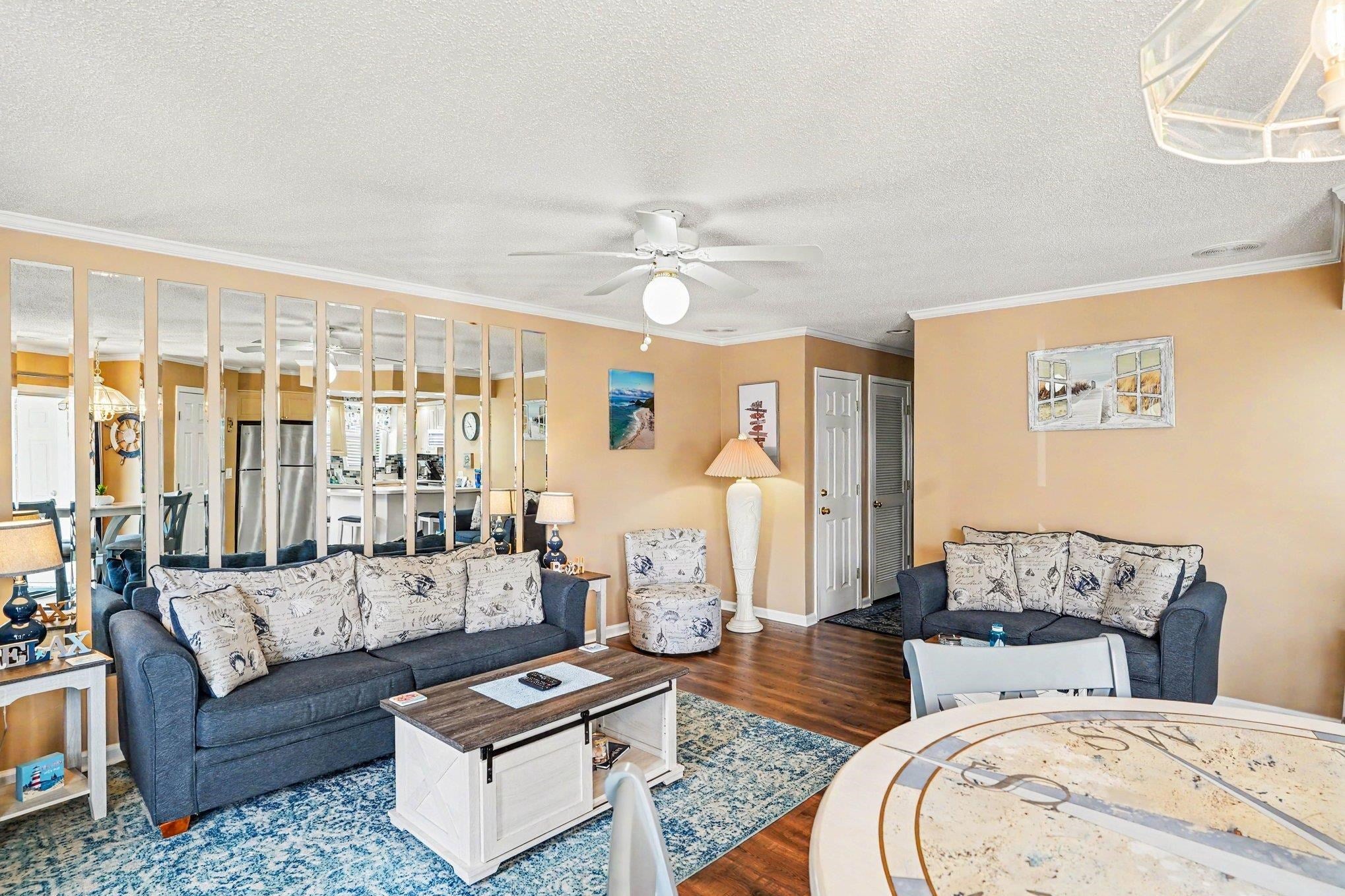 300 Shorehaven Dr. I-2