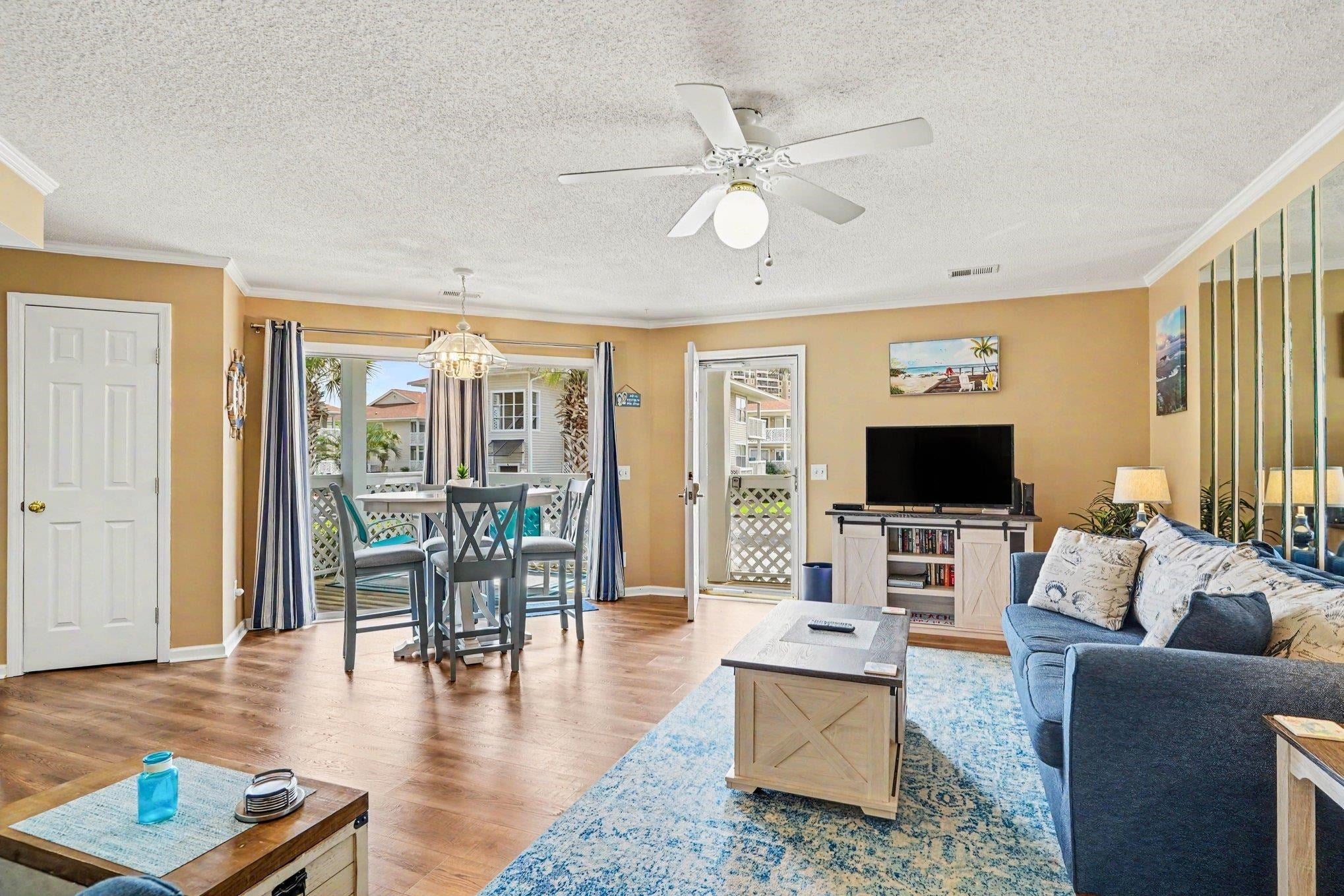 300 Shorehaven Dr. I-2