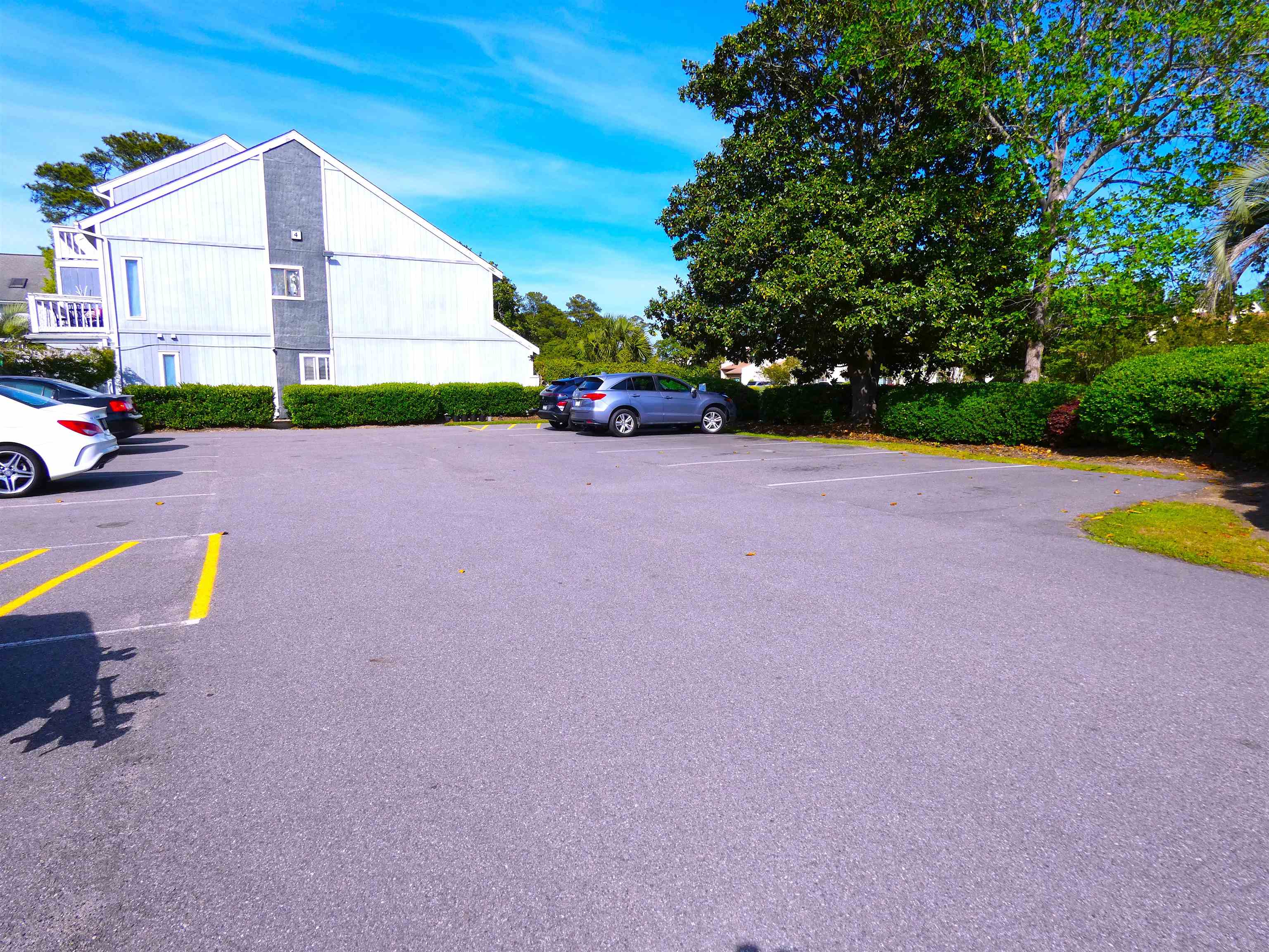 3700 Golf Colony Lane 11-J