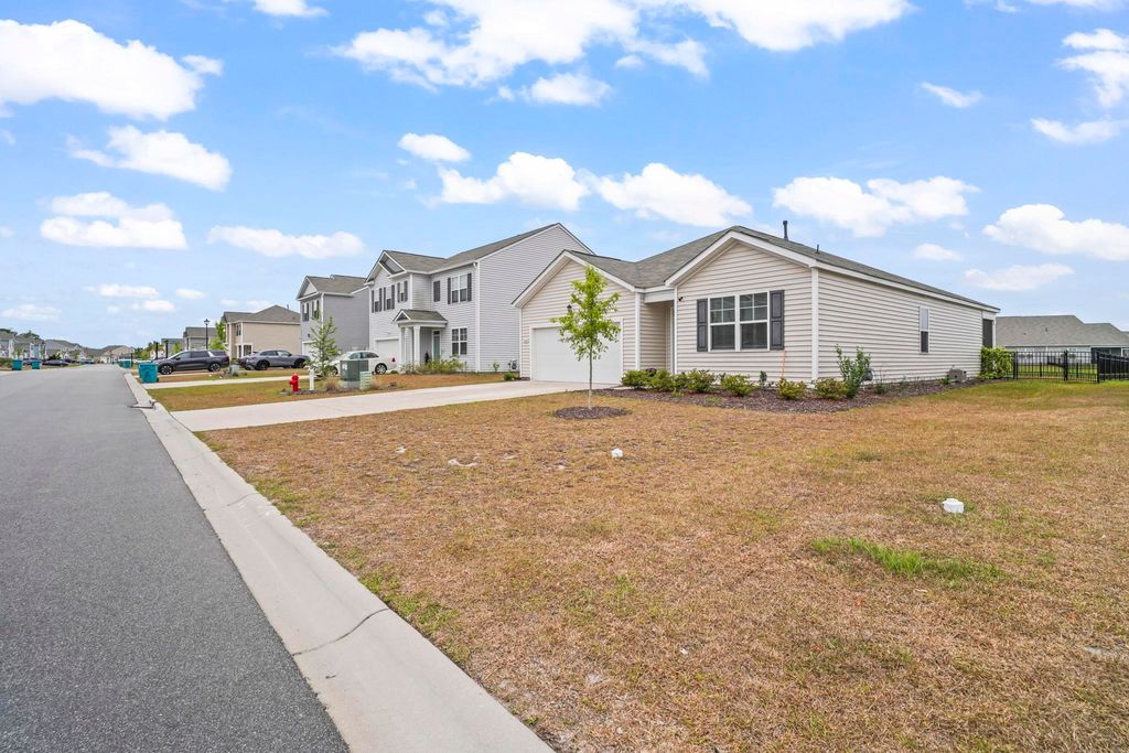 Photo of 2048 Ridgedale Dr, Conway, SC 29526 (MLS # 2611015)