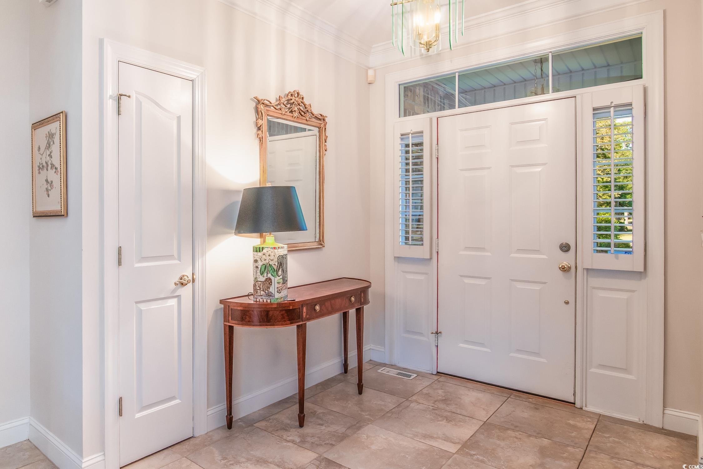 1495 Hawthorn Dr.