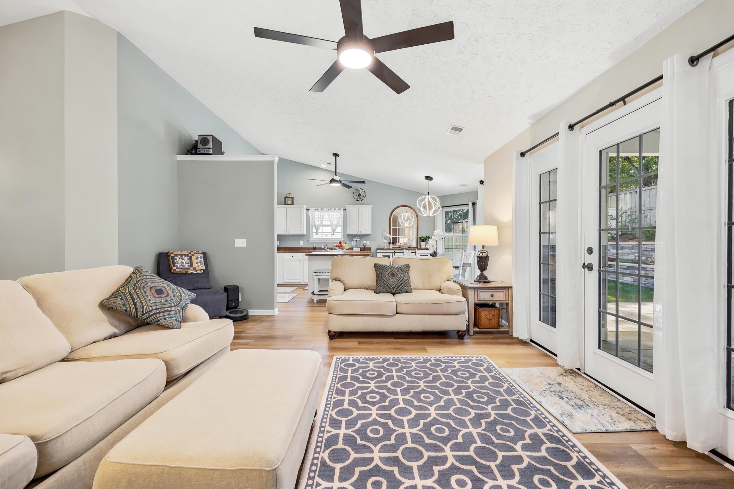 4111 Wrens Crossing