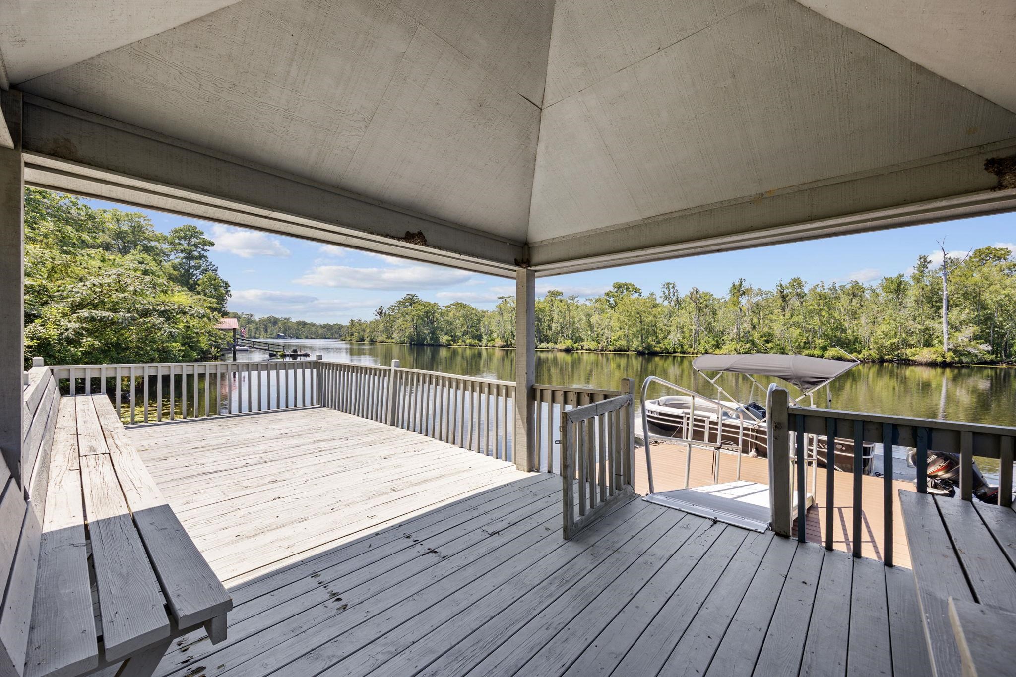 Georgetown, South Carolina, 29440, United States, 7 Bedrooms Bedrooms, ,5 BathroomsBathrooms,Residential,Active,2022384