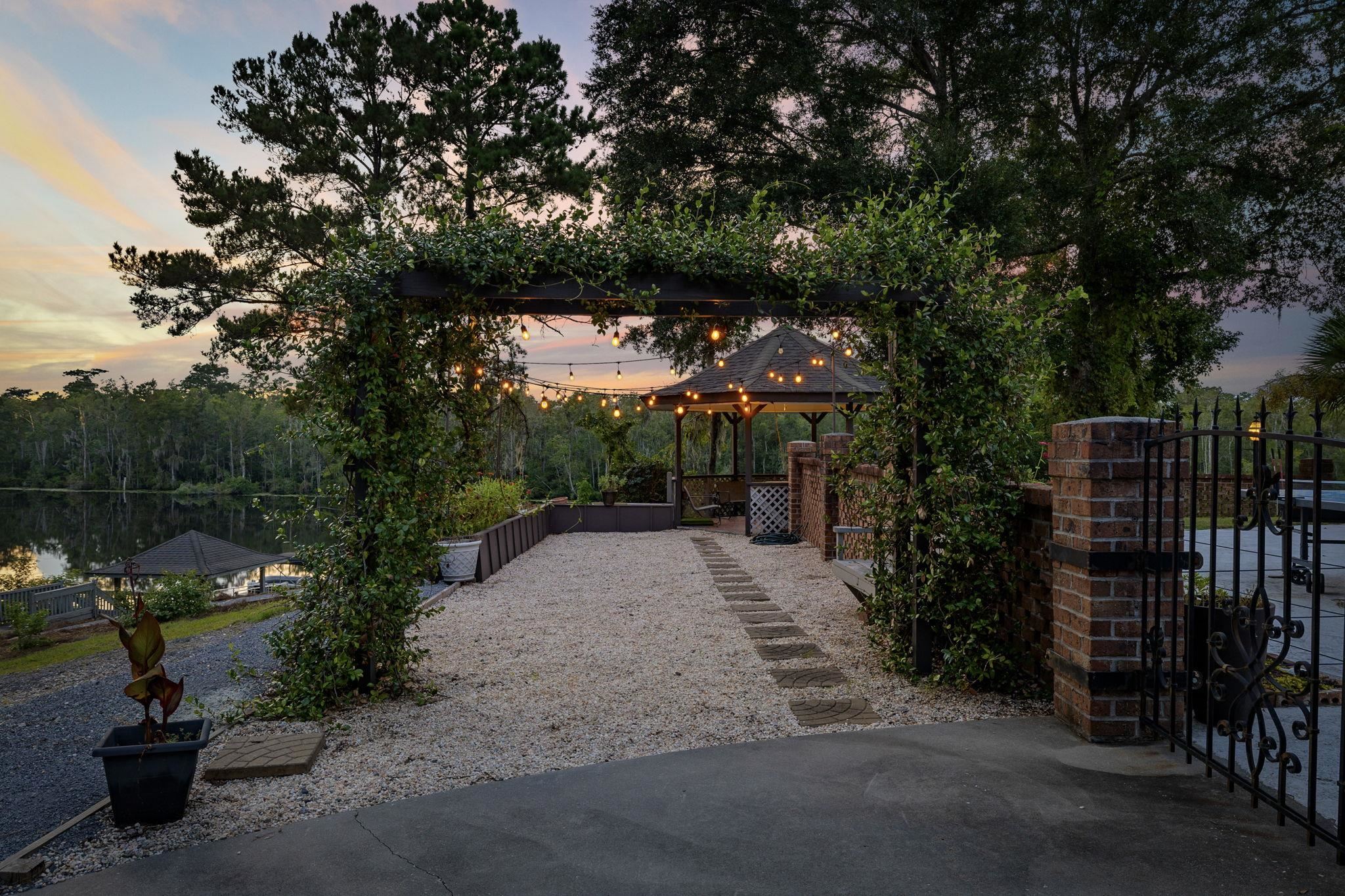 Georgetown, South Carolina, 29440, United States, 7 Bedrooms Bedrooms, ,5 BathroomsBathrooms,Residential,Active,2022384