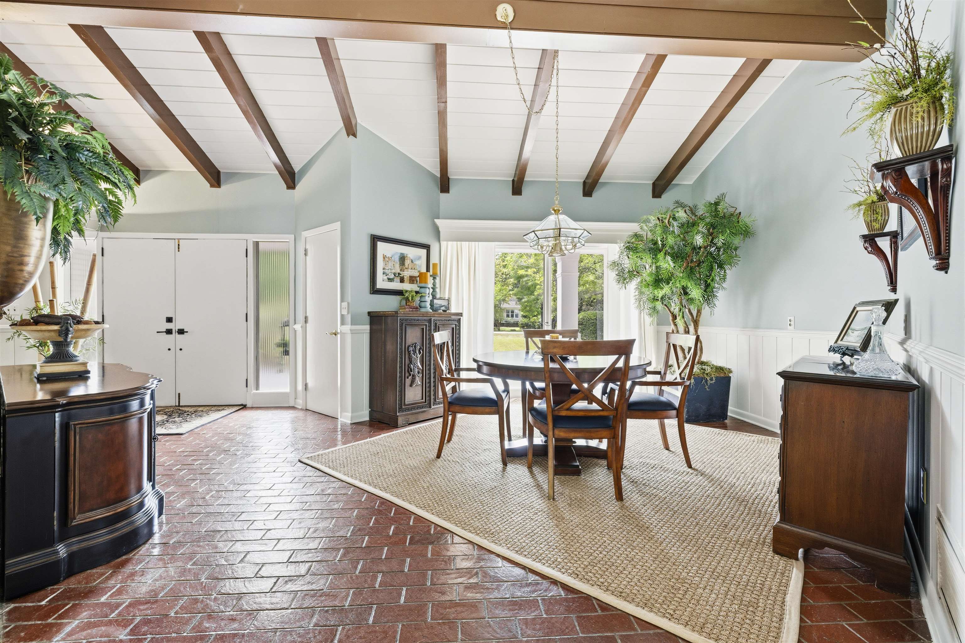 75 Cypress Ln.