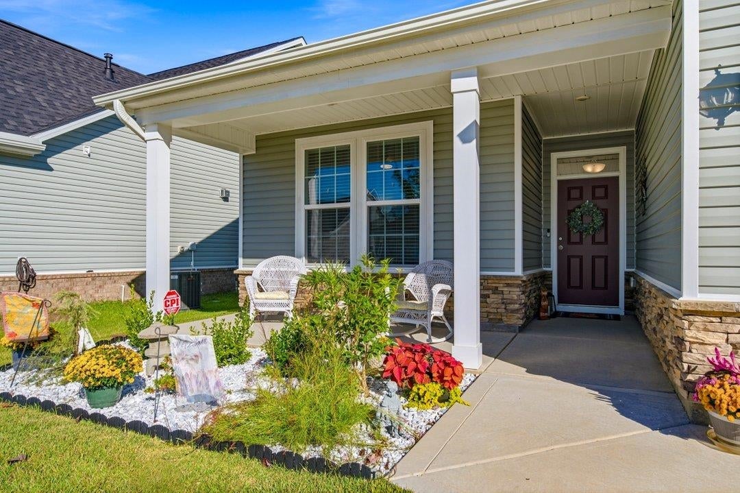 2465 Campton Loop