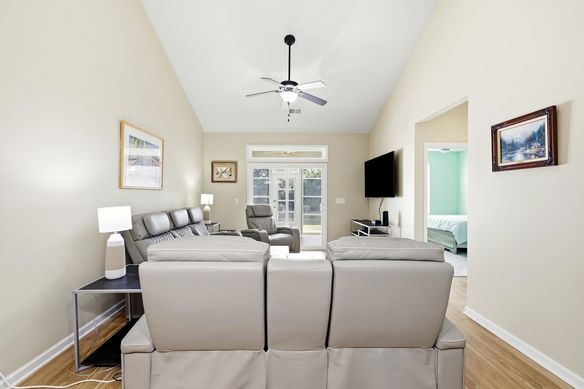 1545 Palmina Loop C