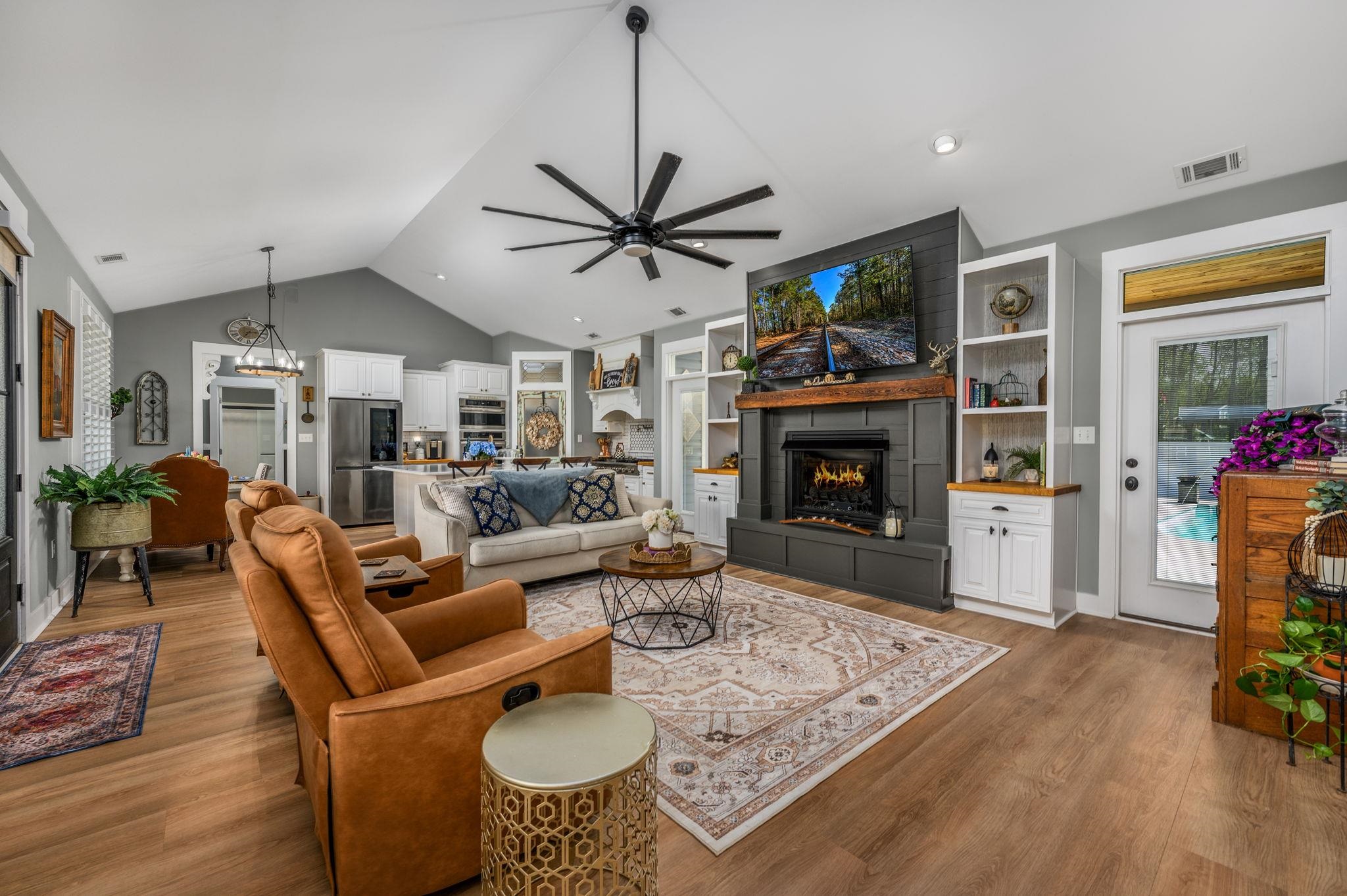 103 Dale Glen Ln.
