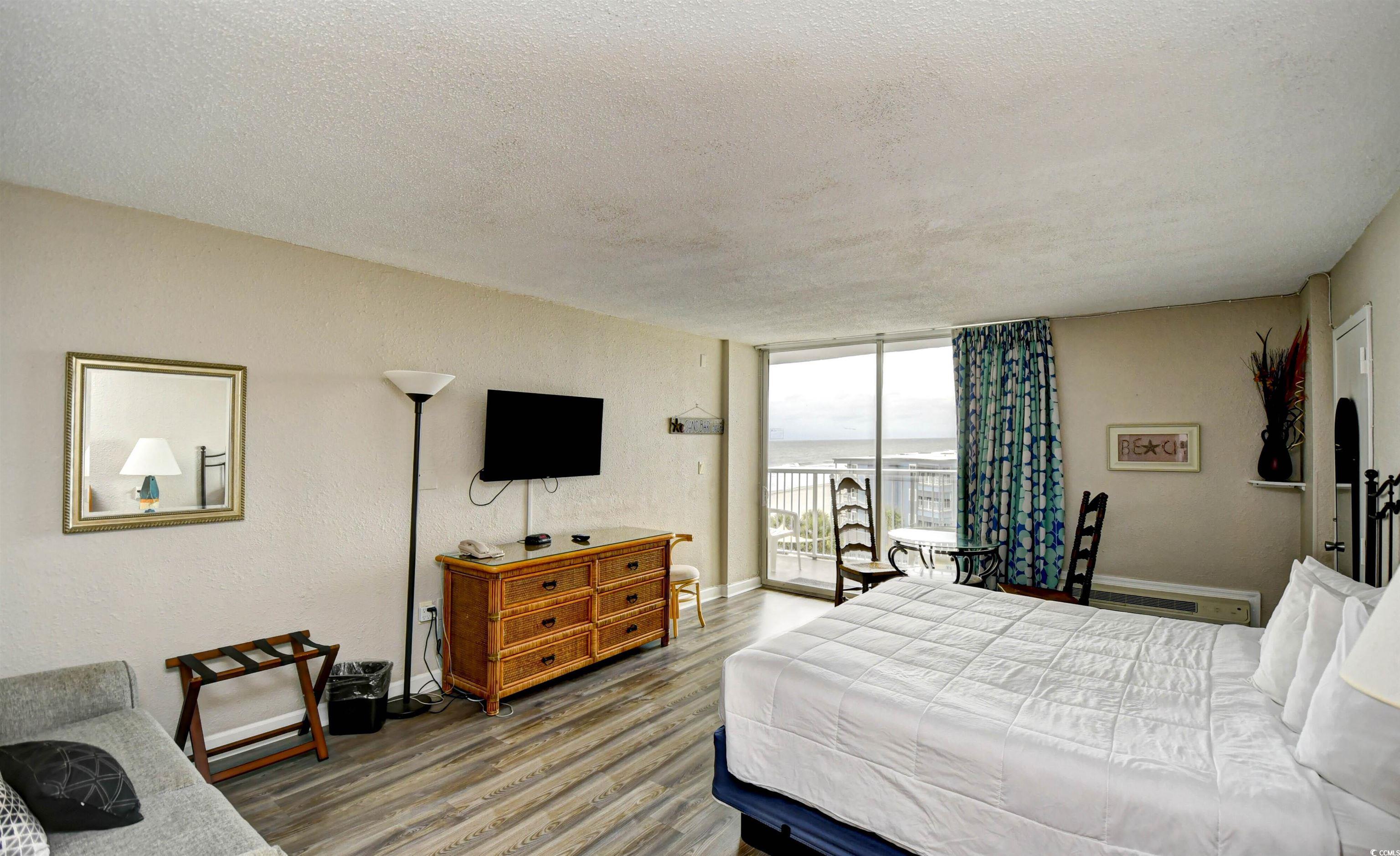 9550 Shore Dr. 405