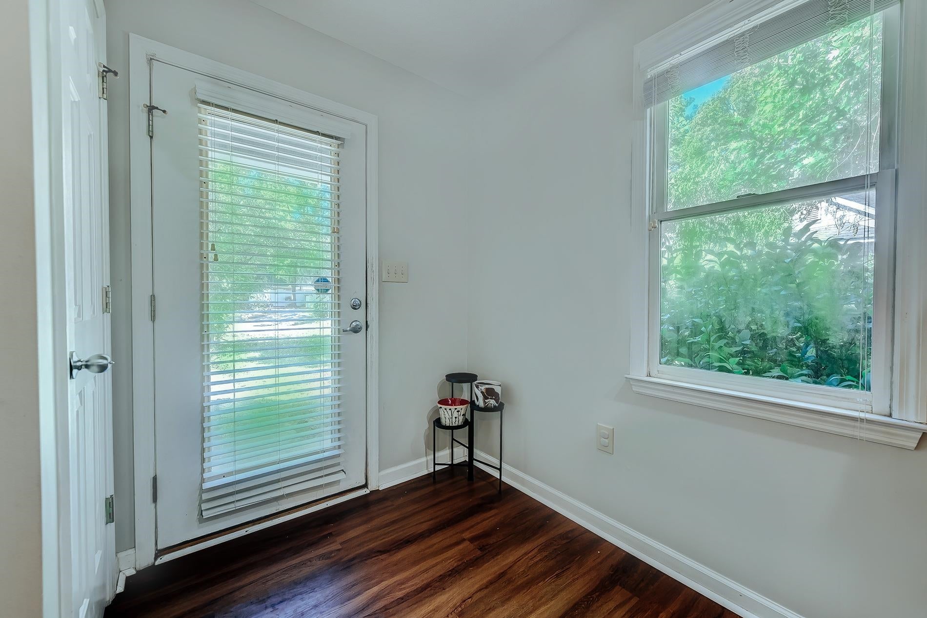 1071 Hickory Trail