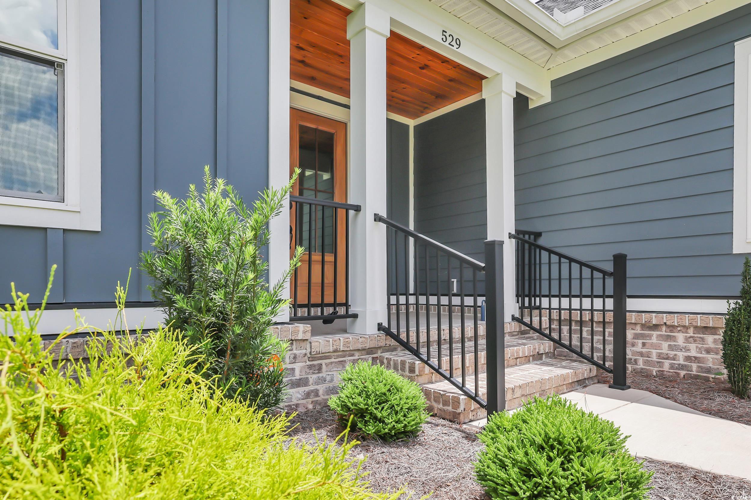 529 Oak Lawn Rd.