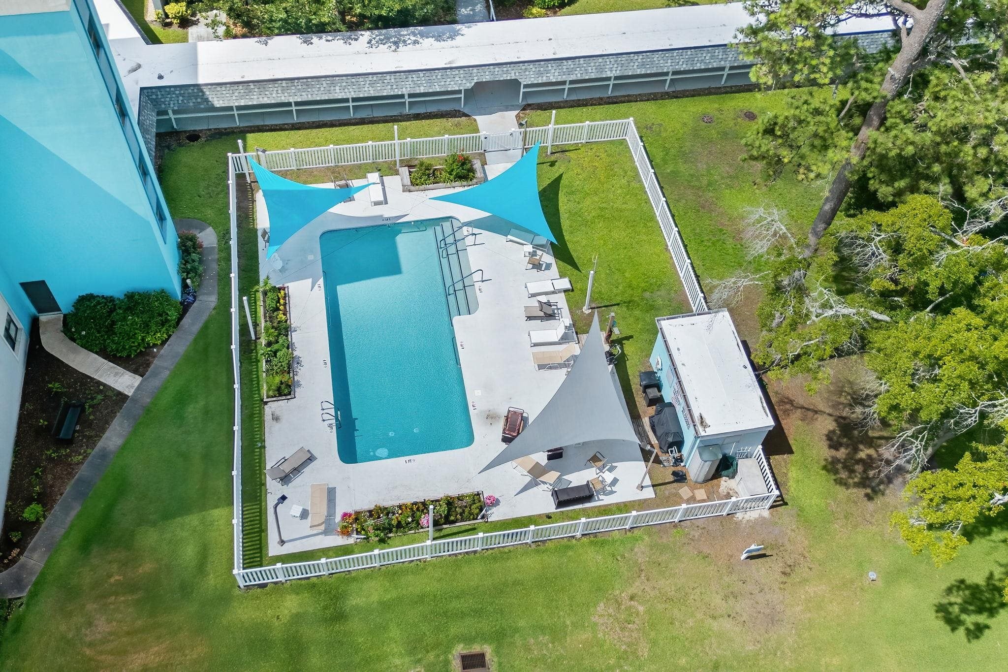 5001 Little River Rd. W414