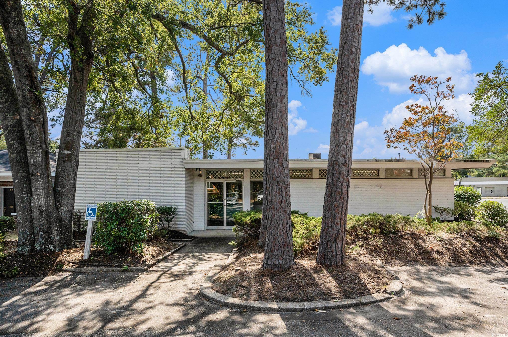 Photo 1 of 32 — 907 Bell St., Conway, SC 29526