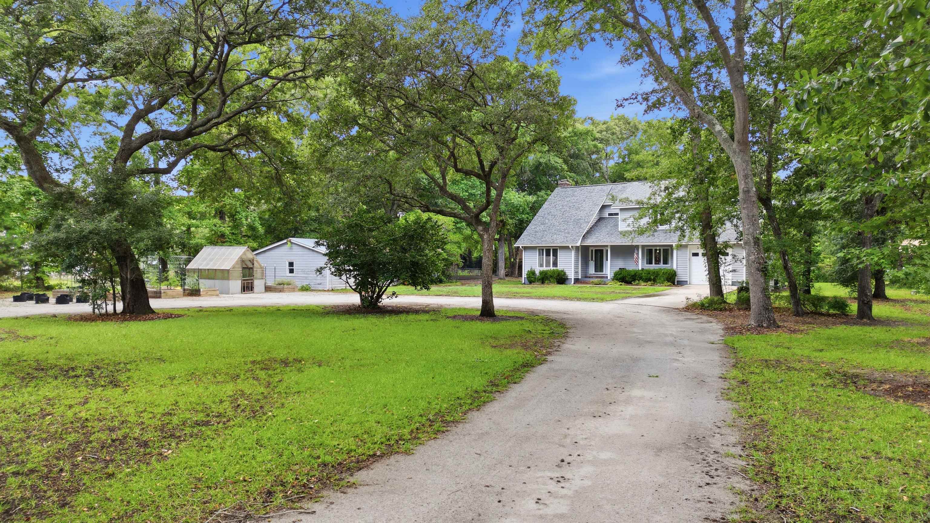 5270 Berkeley Ct. - Photo 2