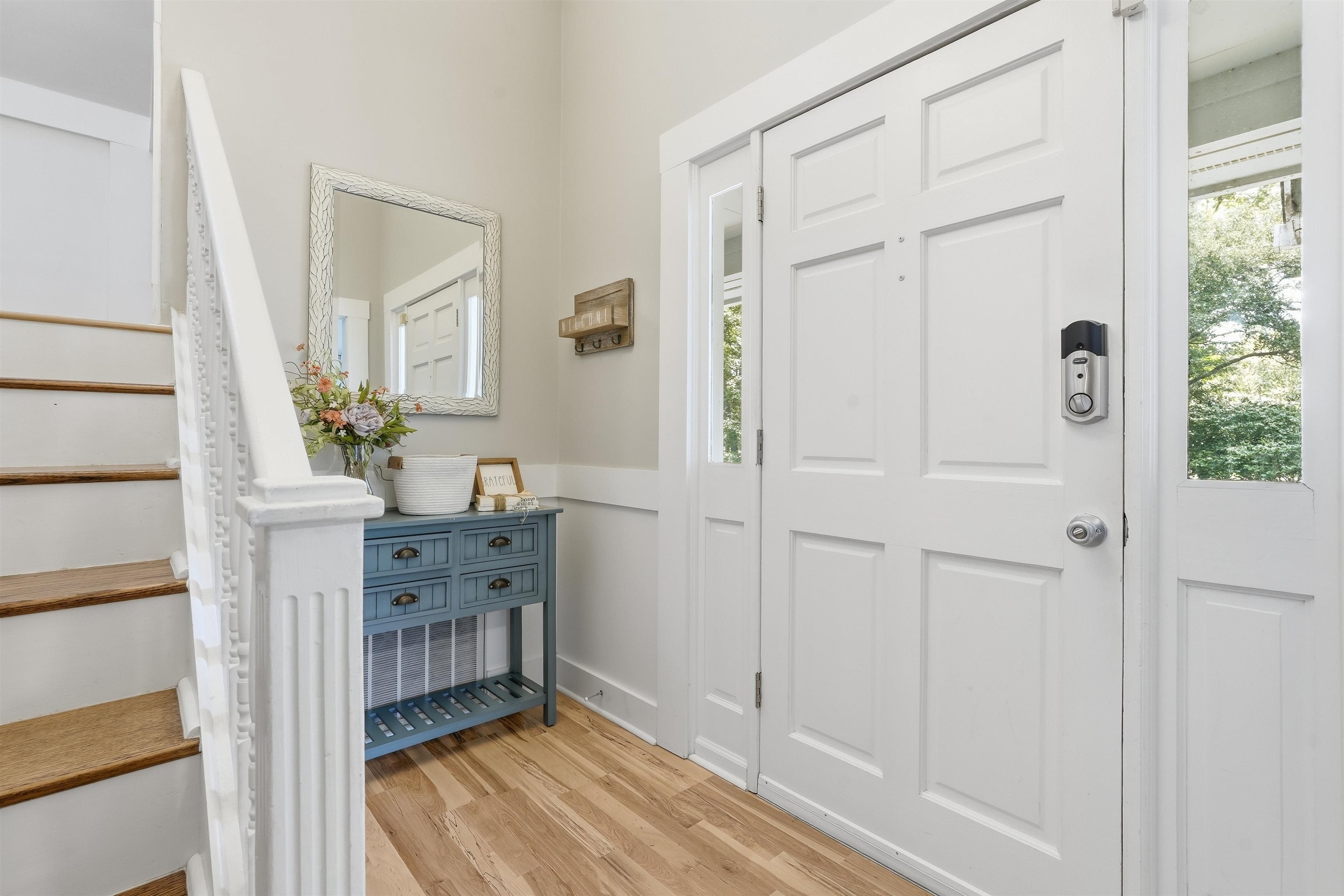 5270 Berkeley Ct. - Photo 3