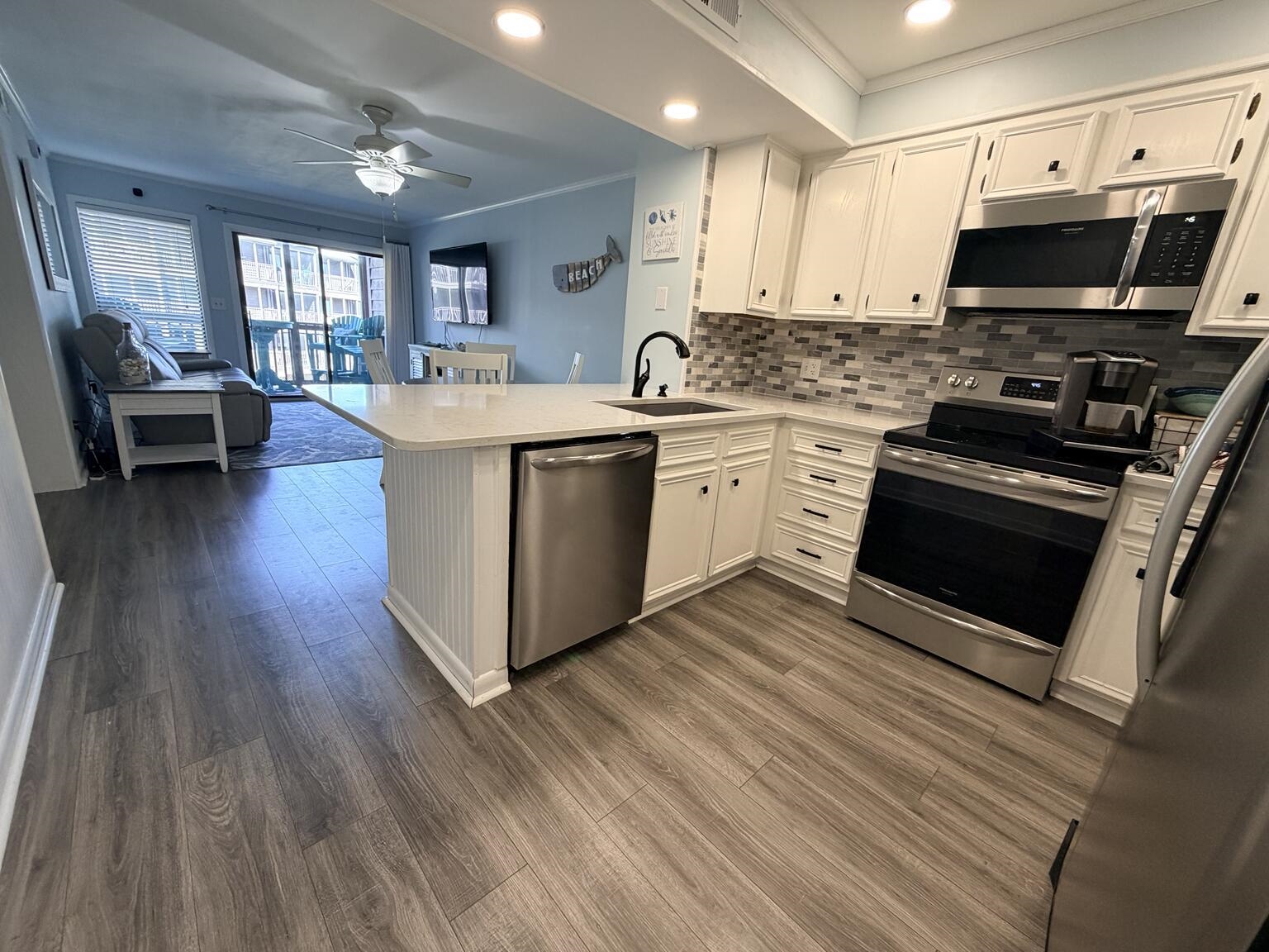 202 N Ocean Blvd. 212