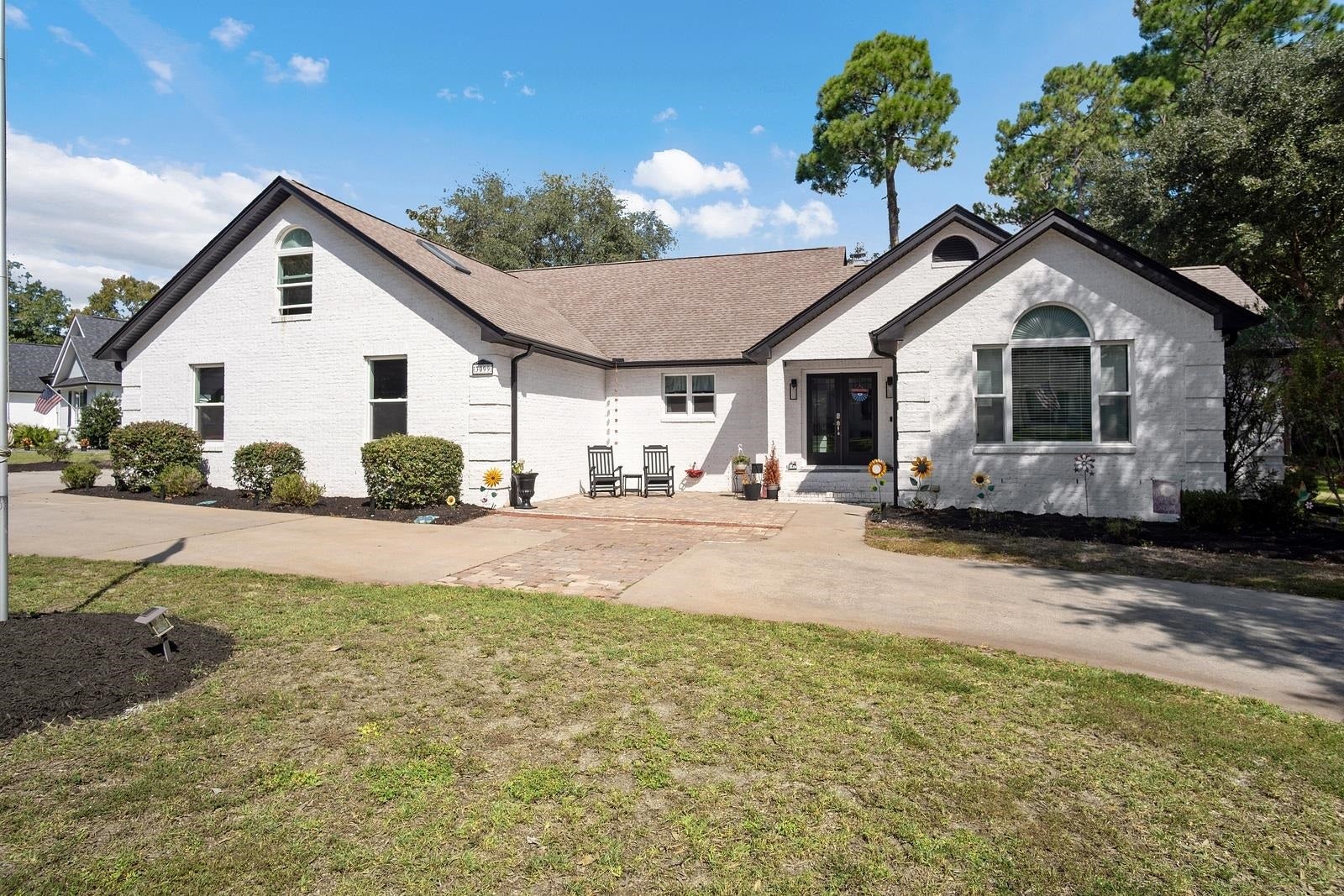3099 Kings Ct.