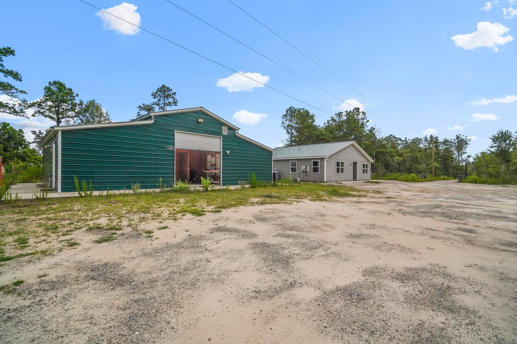 2905 Hugo Rd.
