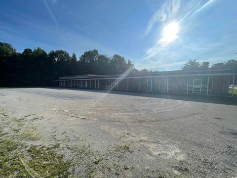 1660-1666 Highway 701 North Loris SC 29569