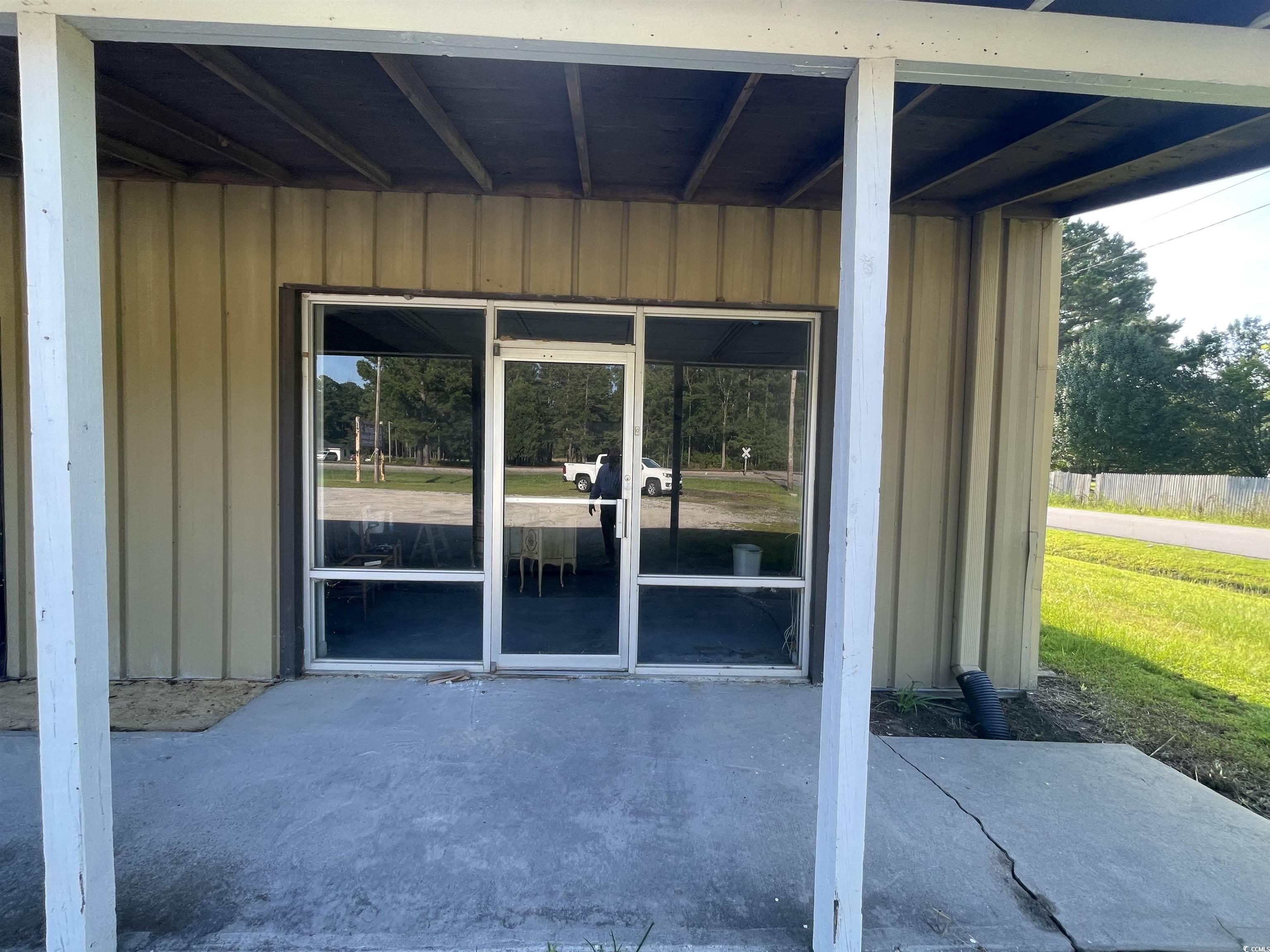 1660-1666 Highway 701 North