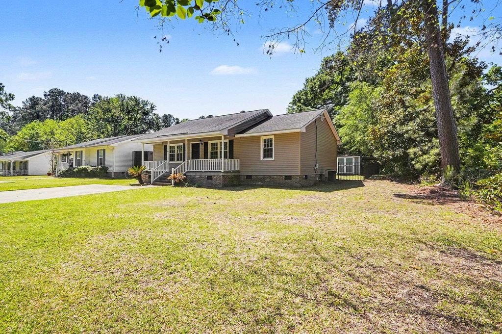 Photo of 1305 Barker St, Conway, SC 29526 (MLS # 2609524)