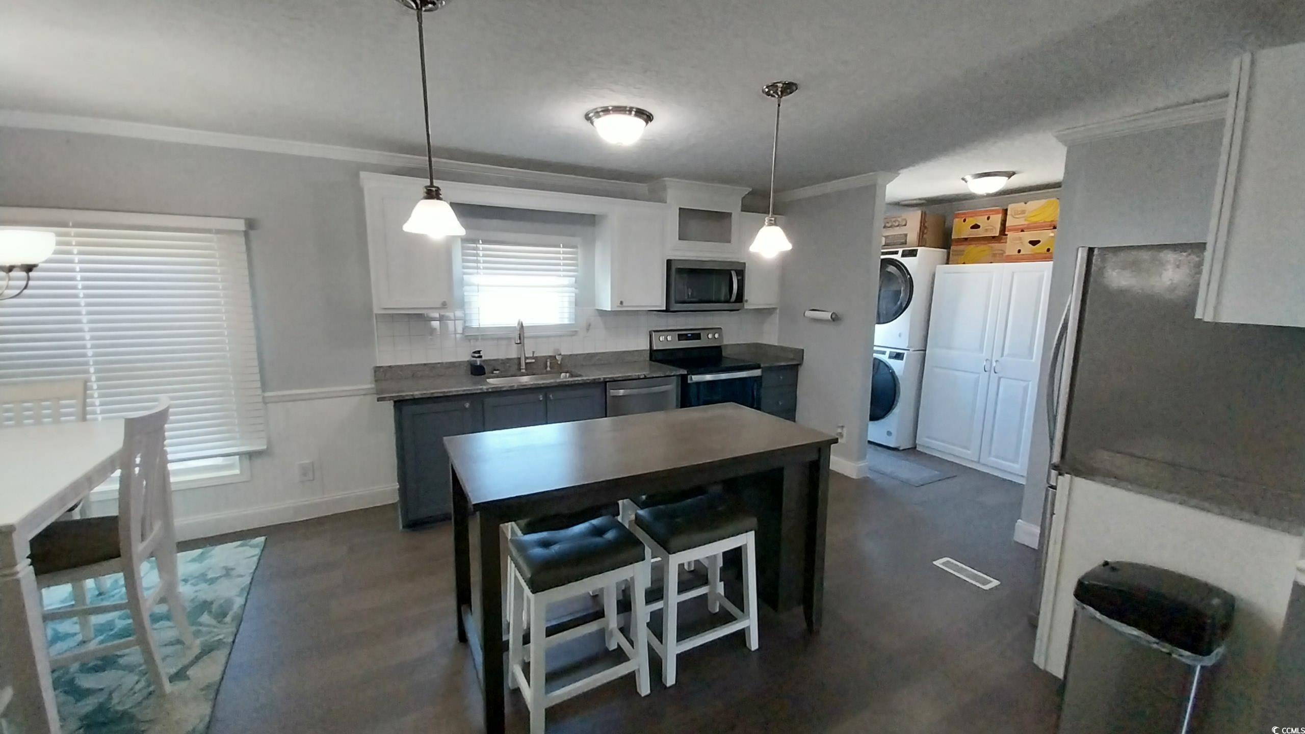 135 Shetland Woods Dr.