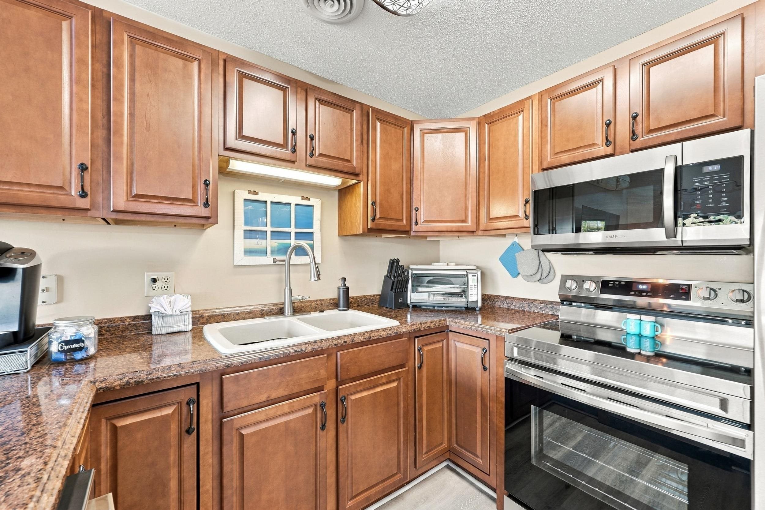 1850 Colony Dr. 2L