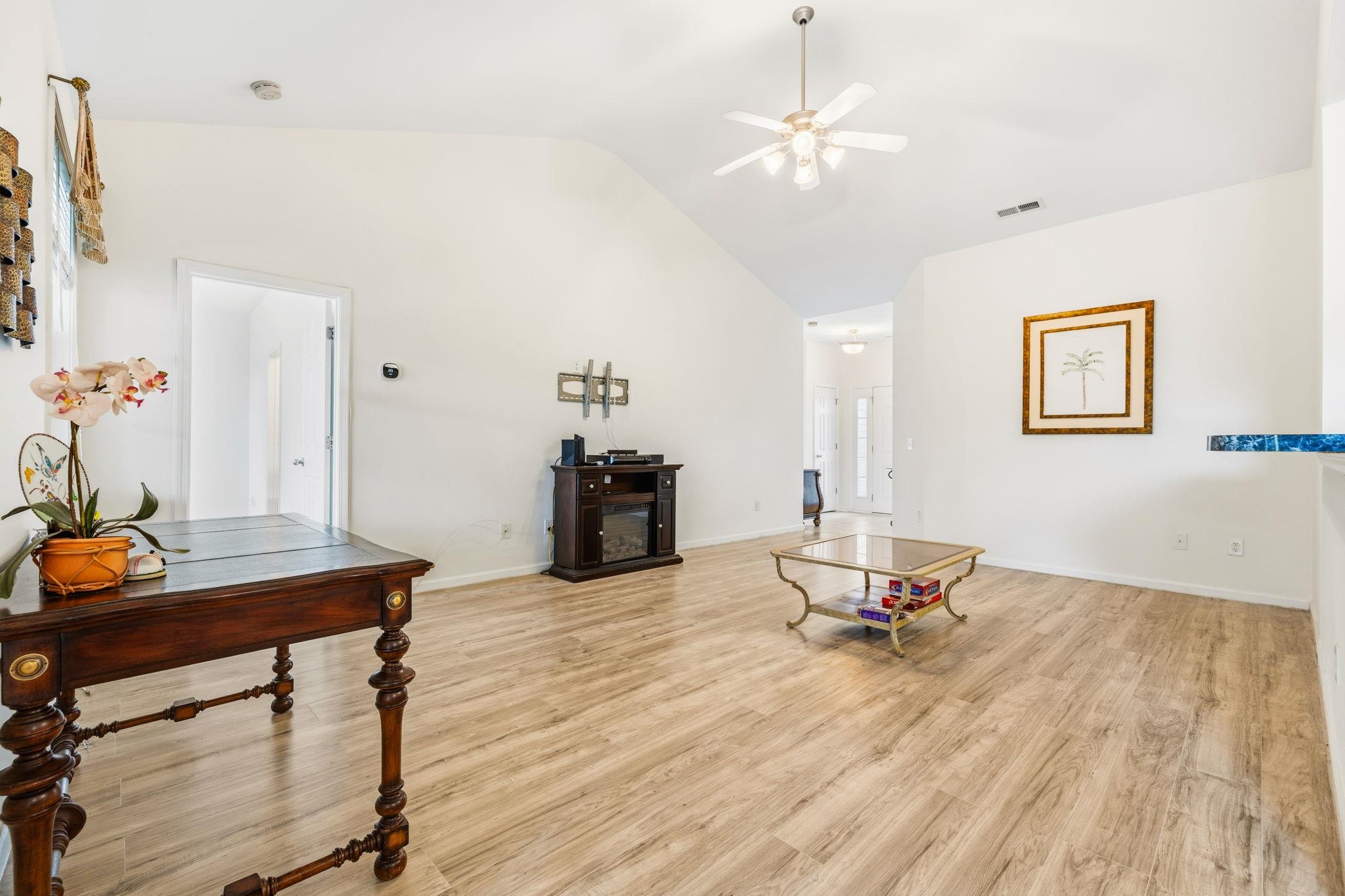 1136 Checkerberry St.