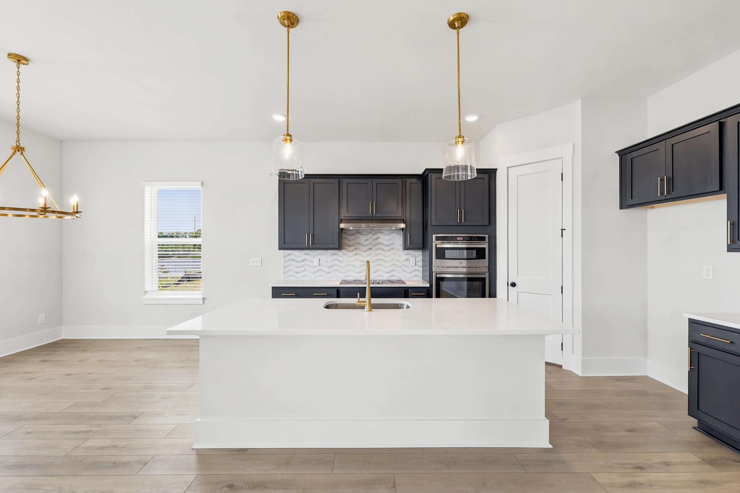 988 Triton Ave.