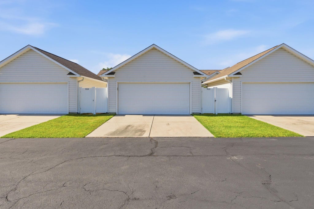 Photo of 922 Wrigley Dr #16 2-G, Myrtle Beach, SC 29588 (MLS # 2625390)