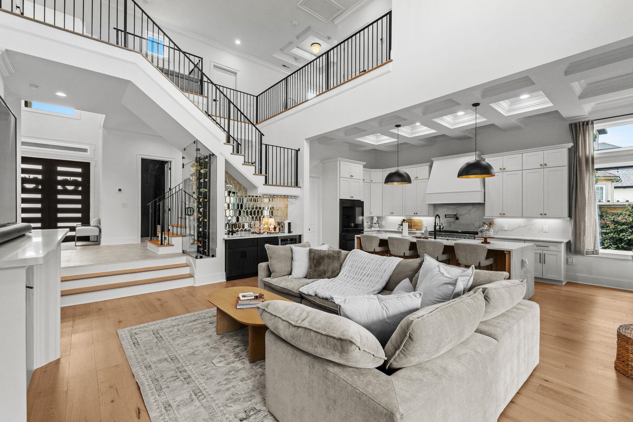 1048 Johnston Dr.