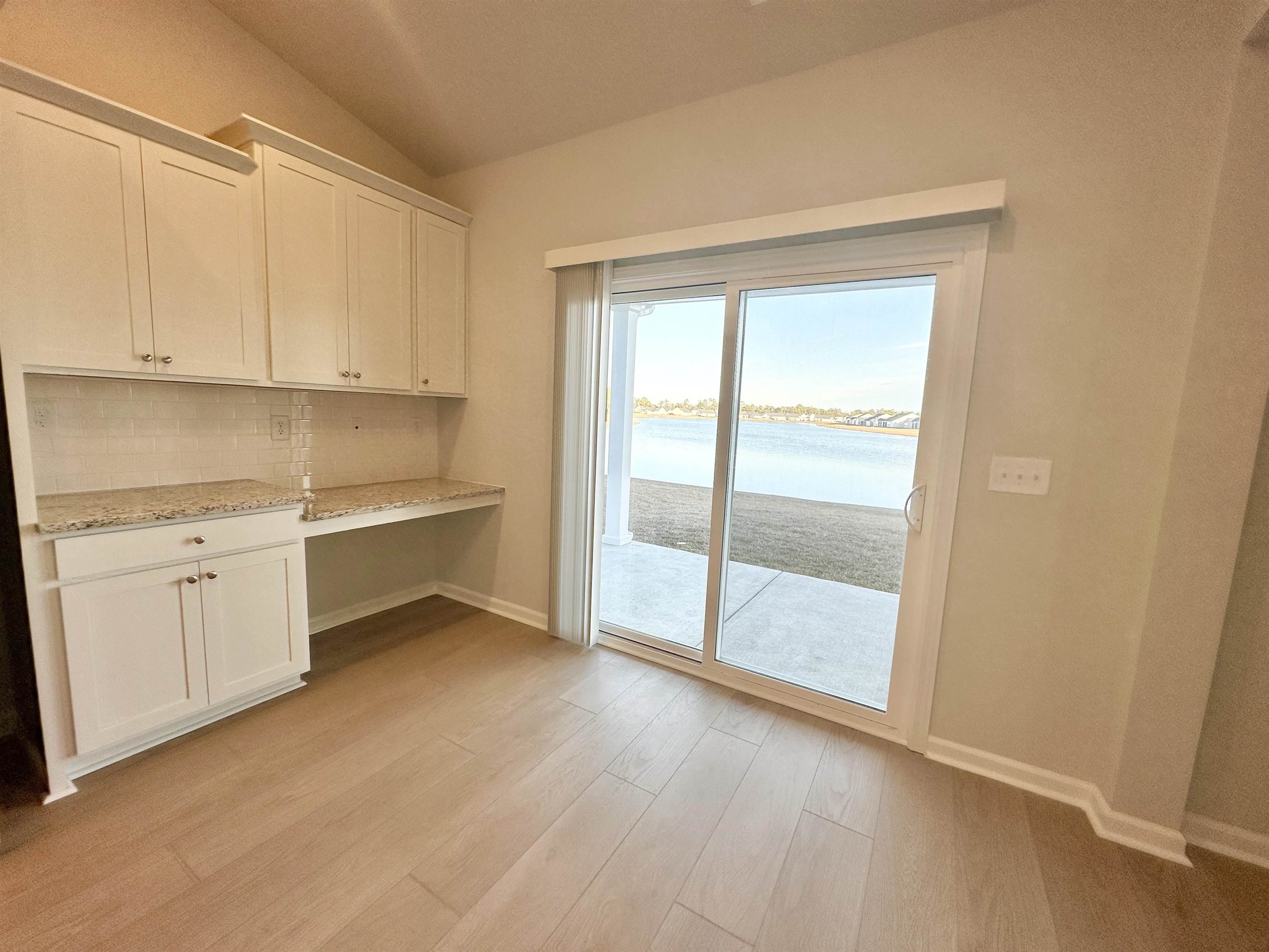 546 Magnolia Terrace Dr