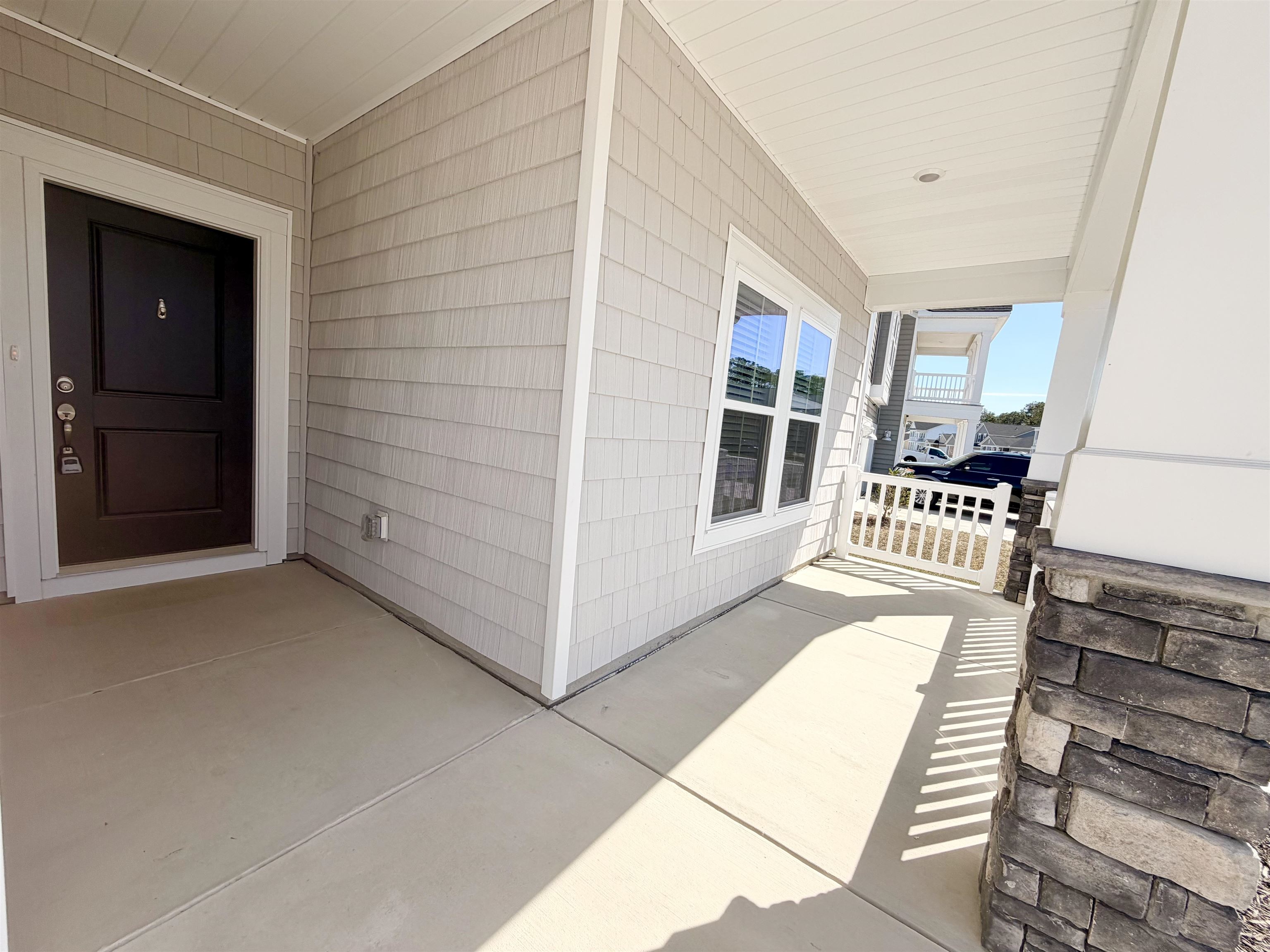 546 Magnolia Terrace Dr