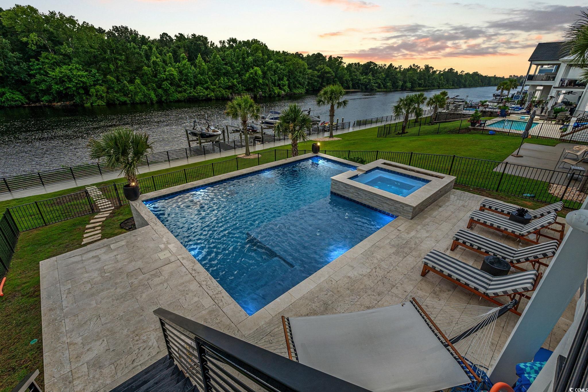 353 Harbour View Dr.