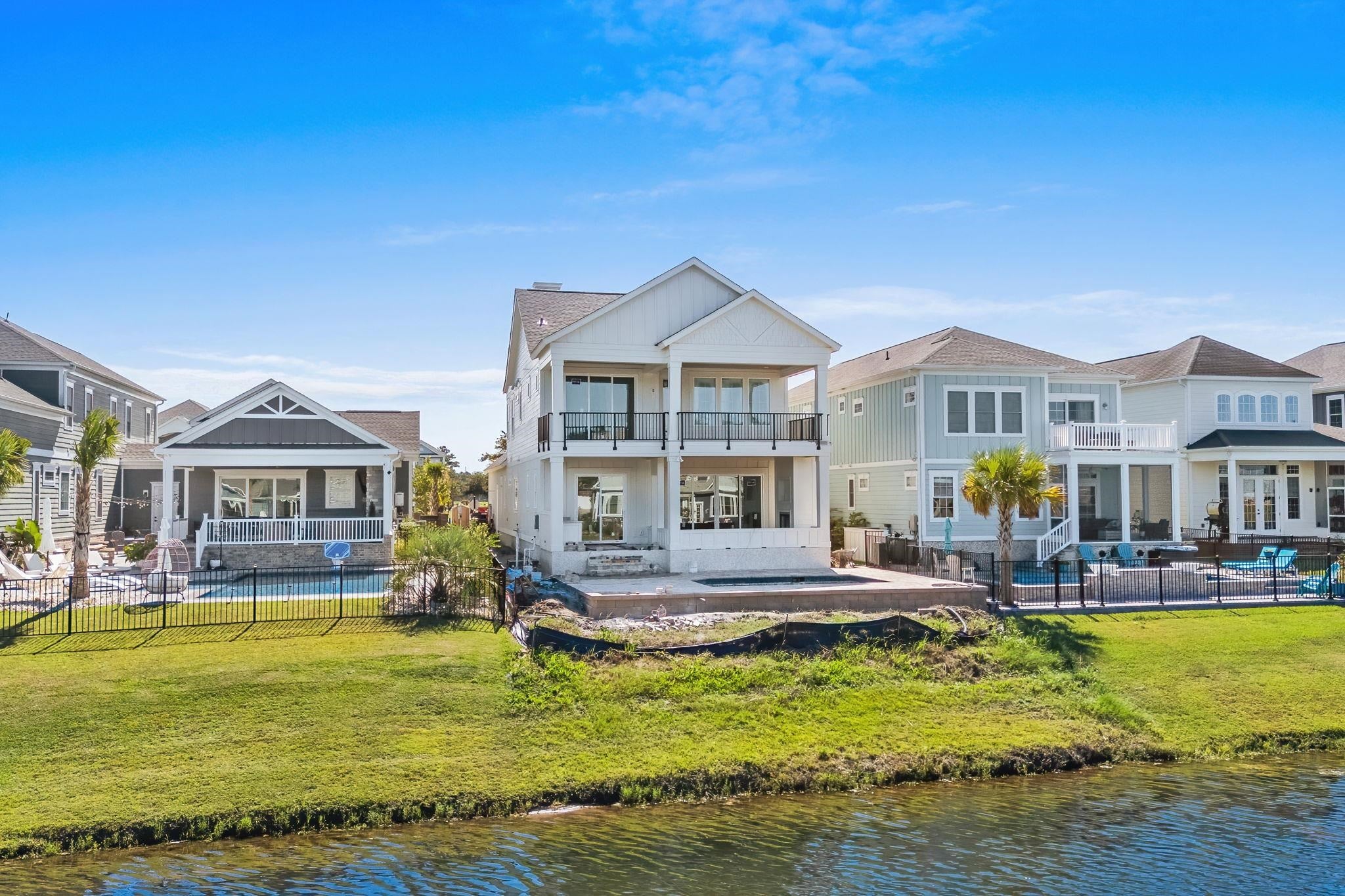 901 Crystal Water Way