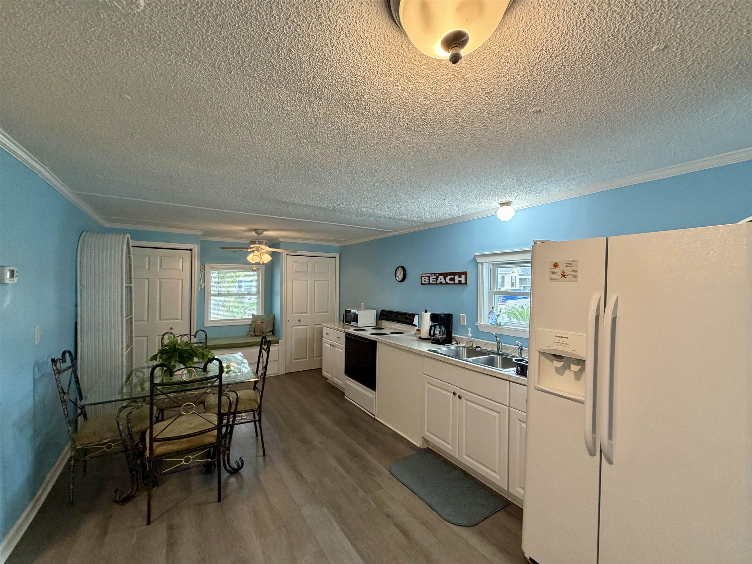 276 Flamingo Ct.