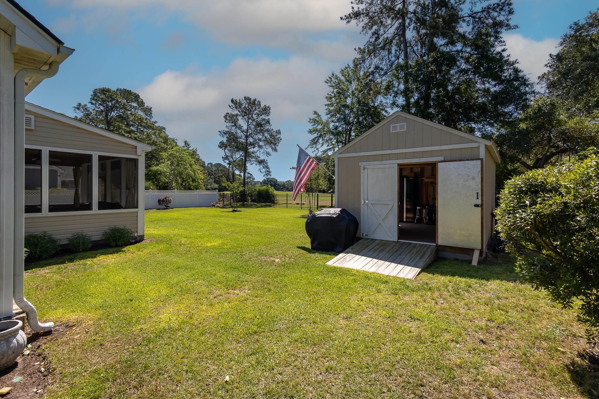 287 Parkview Dr.