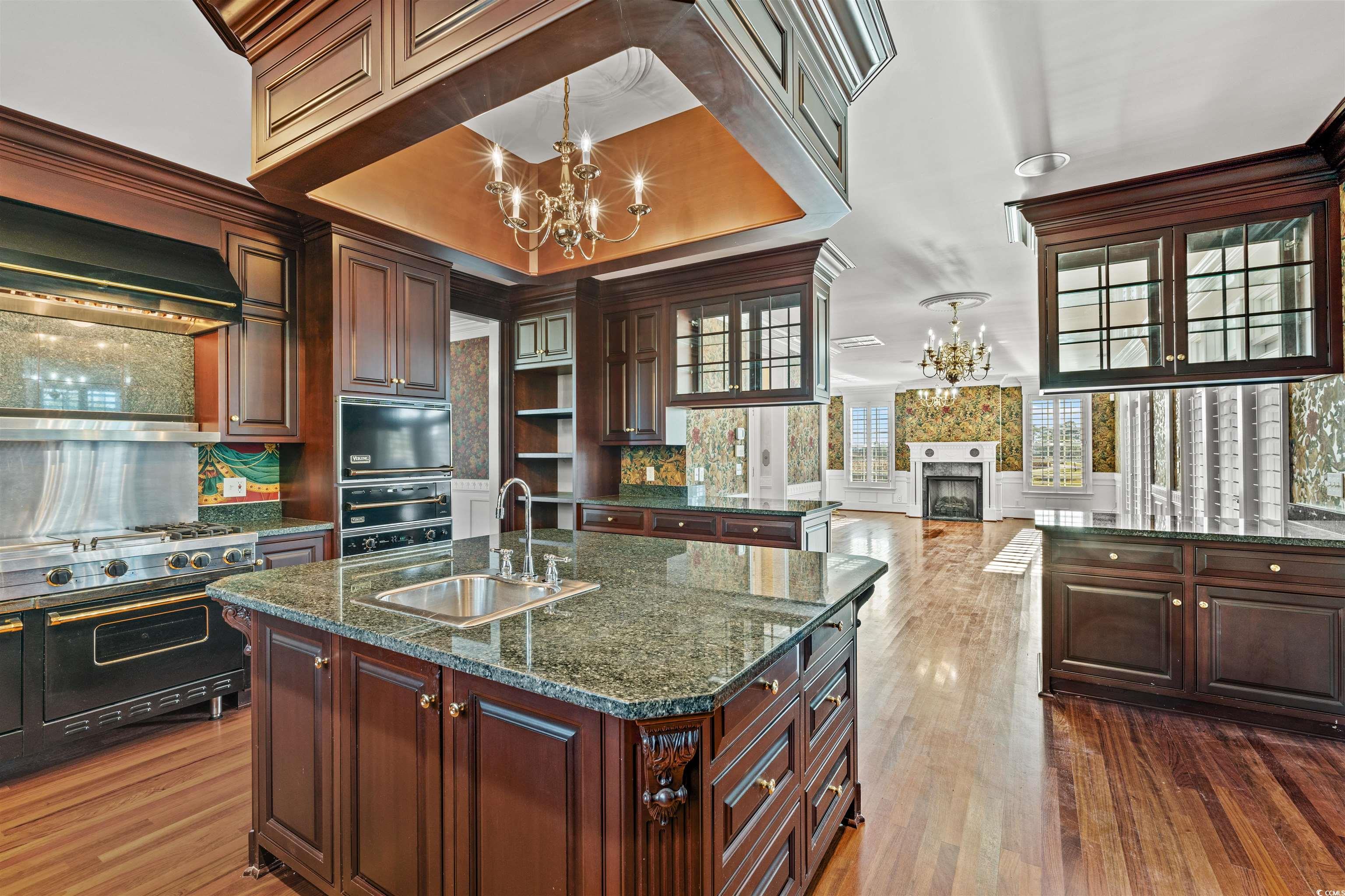 101 Greenwich Dr.