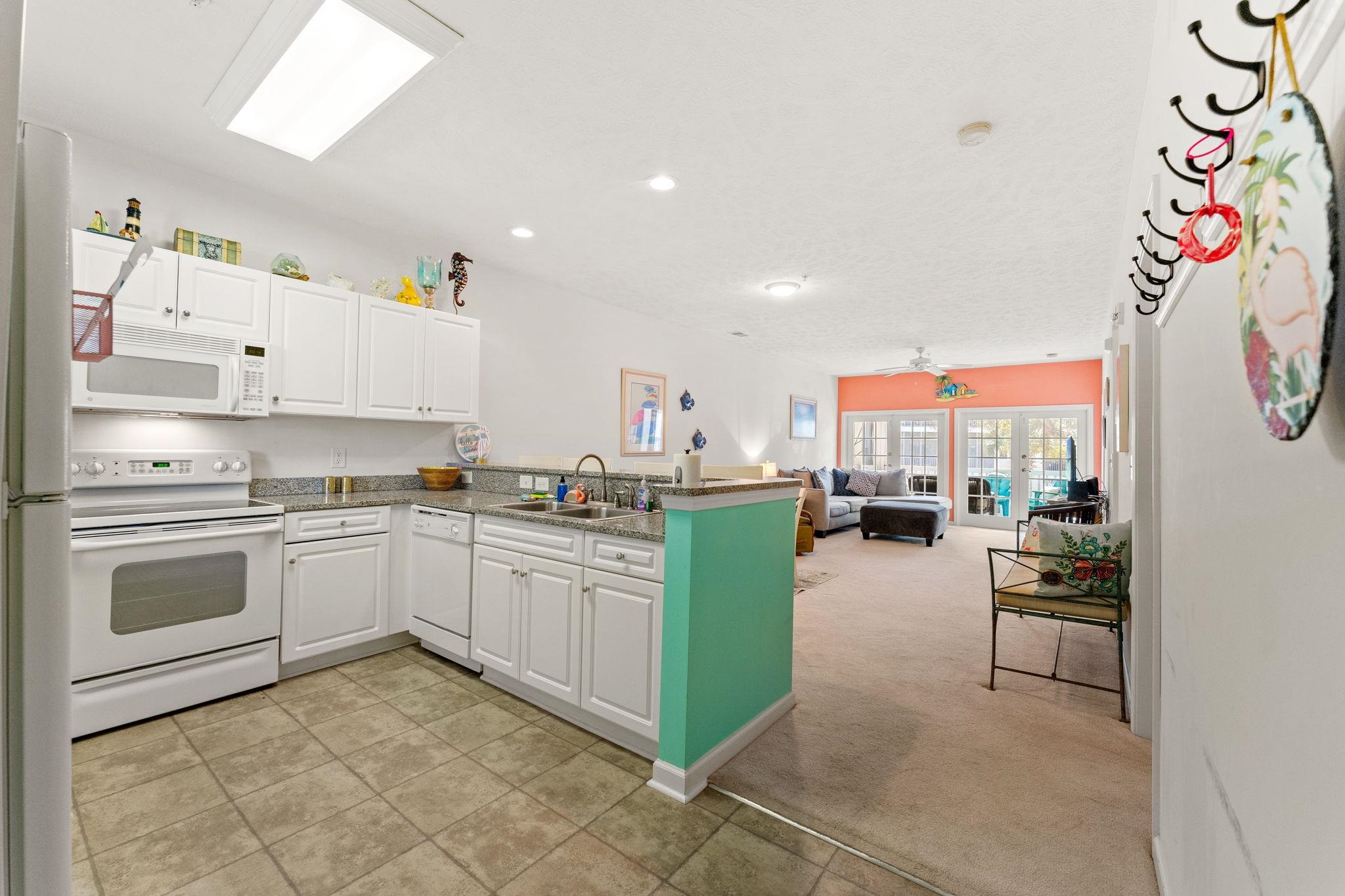 601 Hillside Ave. N 3822