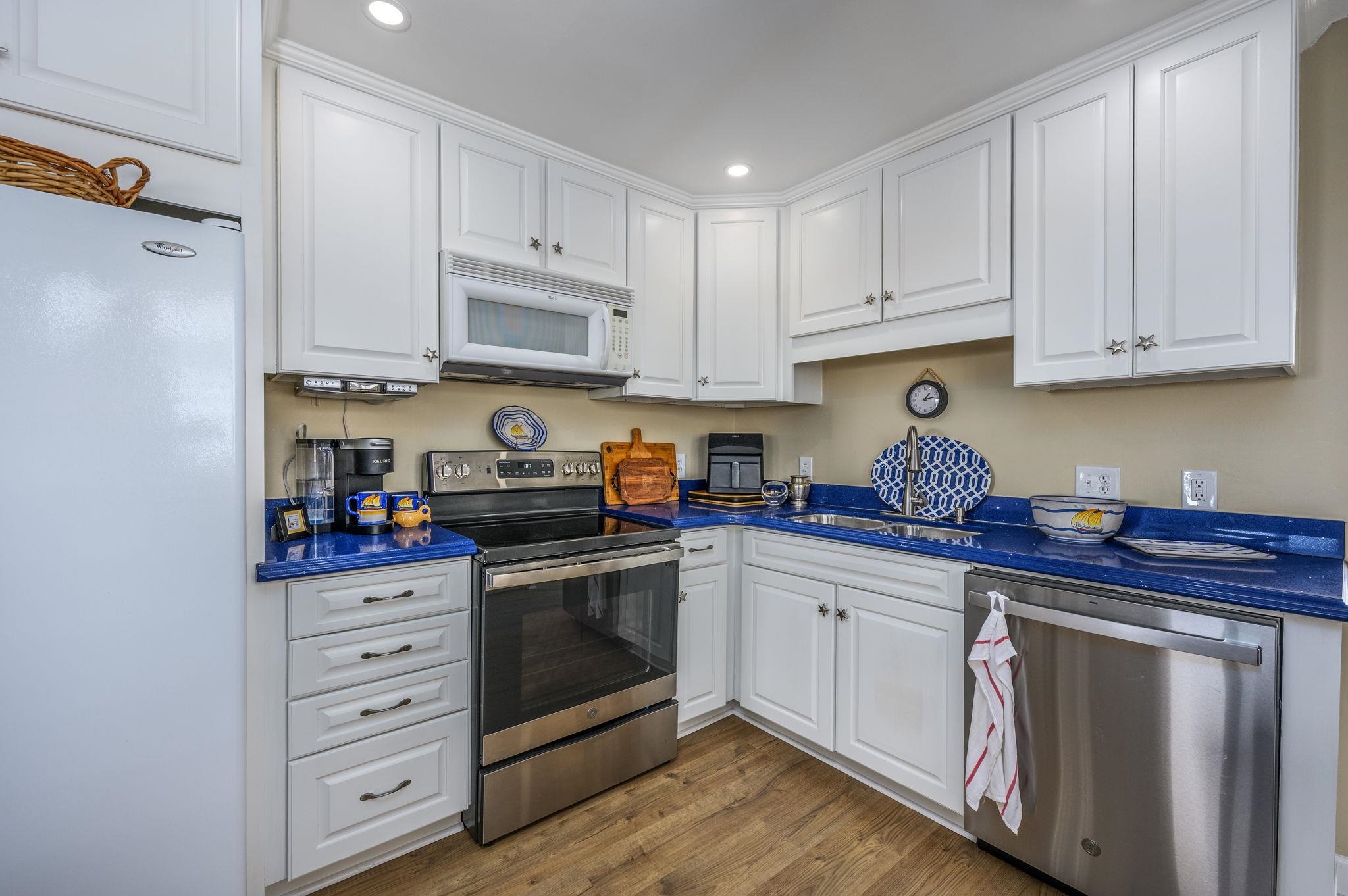 6309 Ocean Blvd. N 14-B