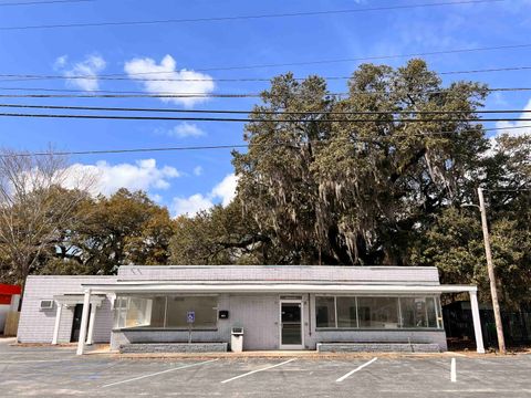 603 Church St. Conway SC 29526