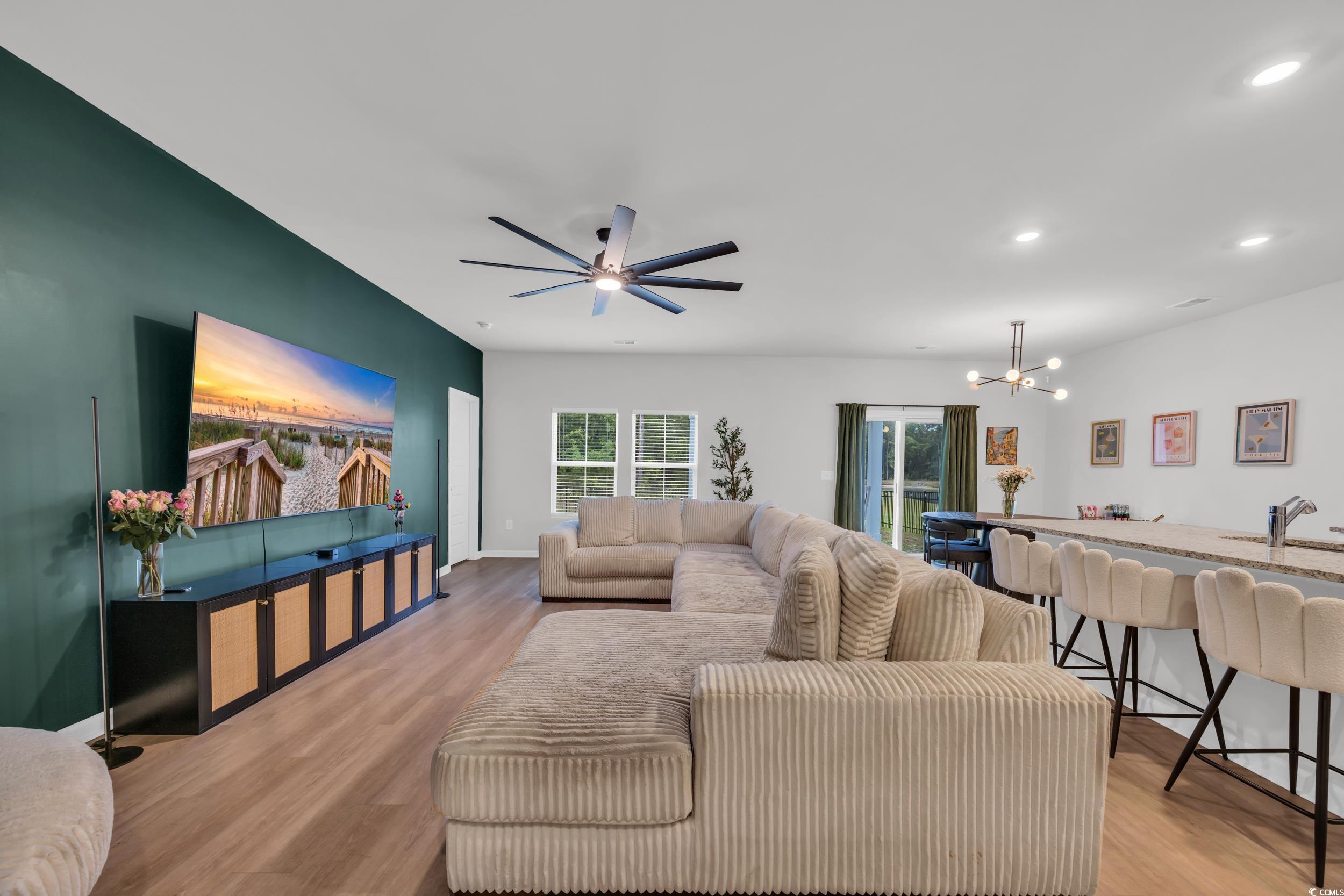 112 Carolina Lakes Blvd.