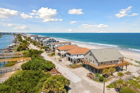 A home in Pawleys Island