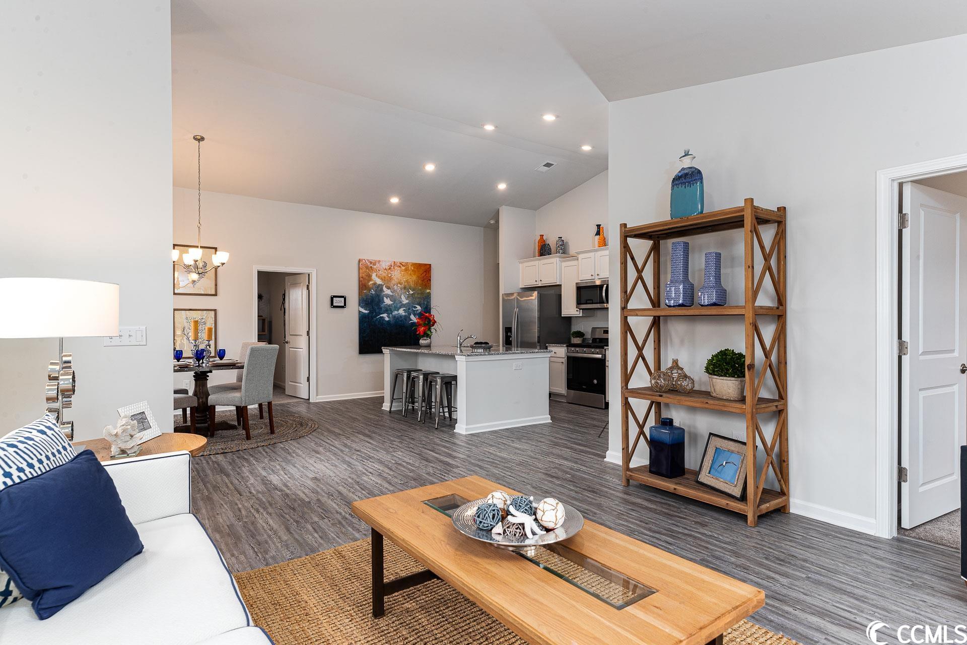 Photo 9 of 23 of 763 Eastridge Dr. townhome