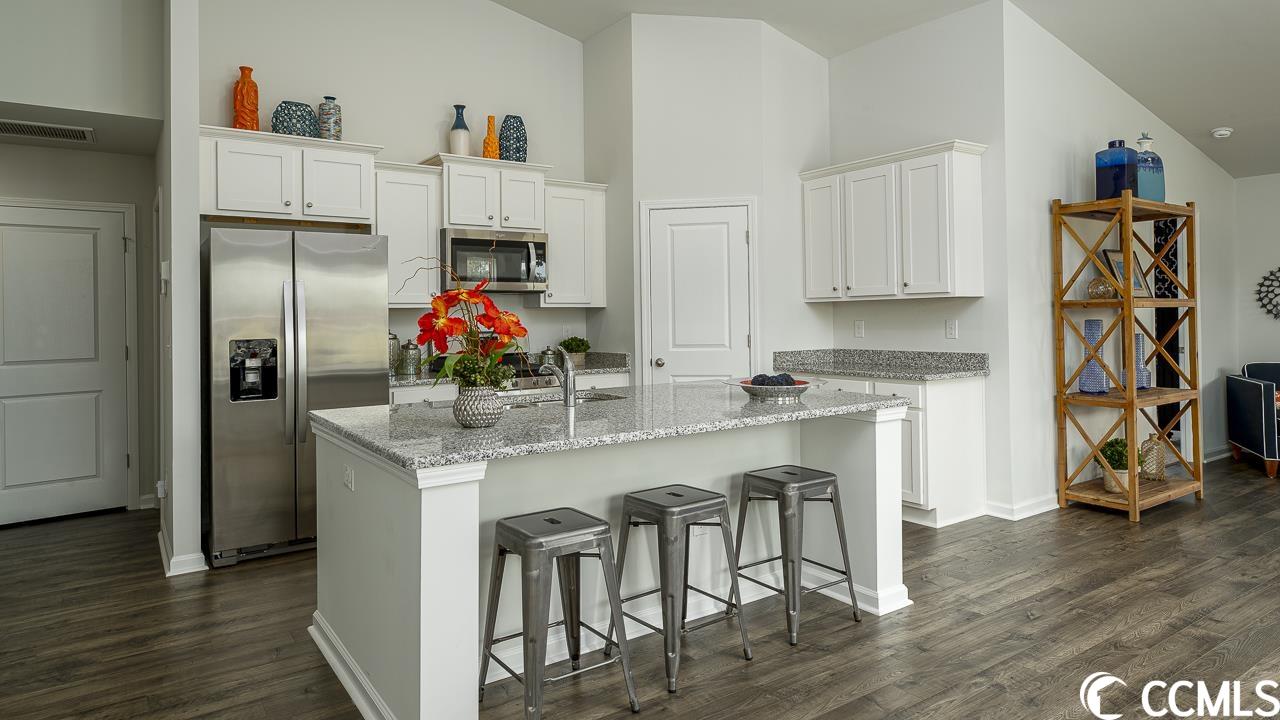 Photo 5 of 23 of 763 Eastridge Dr. townhome